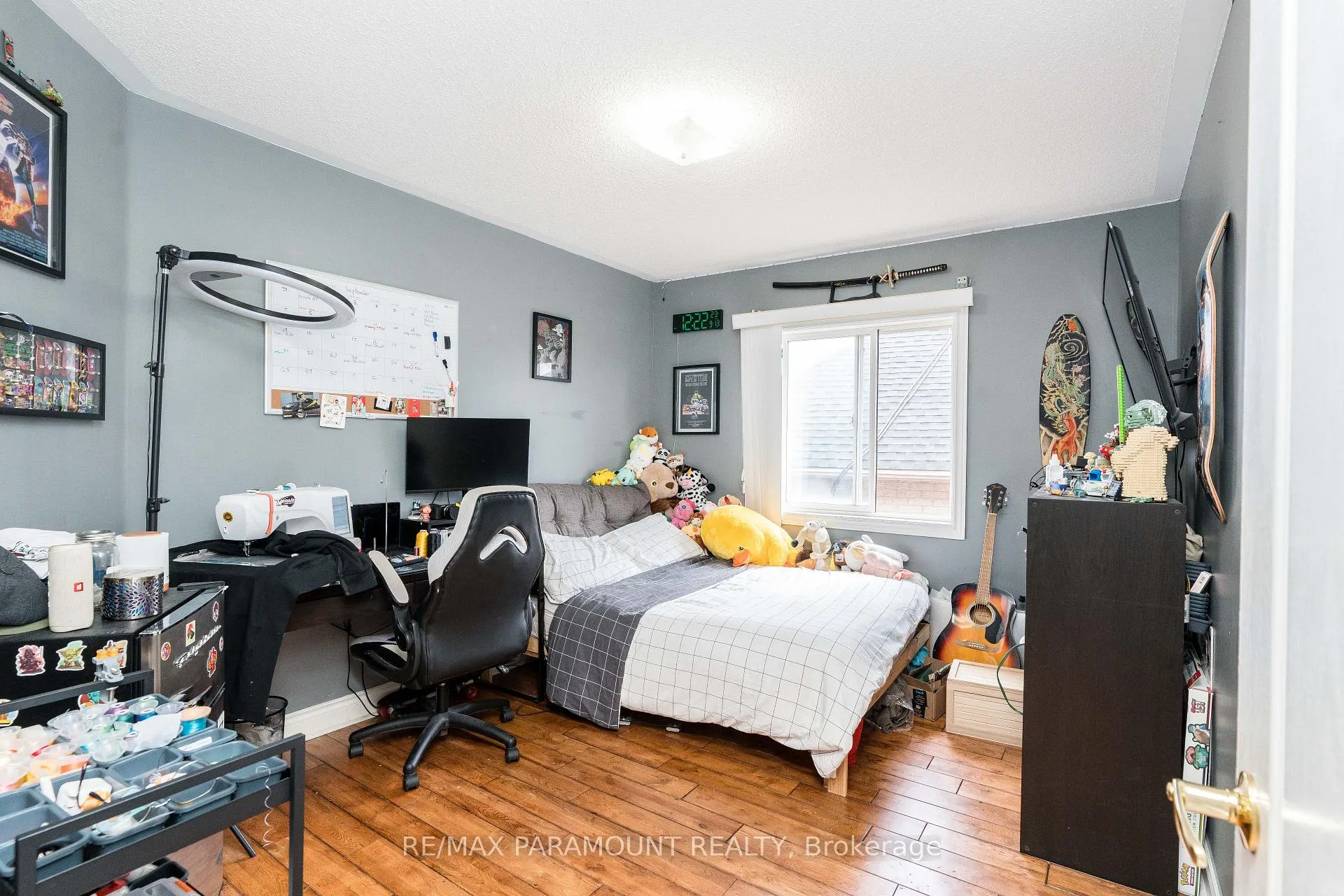 Photo 32 of 19 River Rock Crescent, Brampton, Fletcher's Meadow — HOMEH
