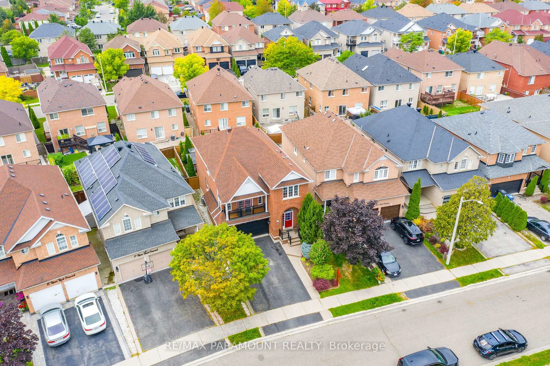 Photo 48 of 19 River Rock Crescent, Brampton, Fletcher's Meadow — HOMEH
