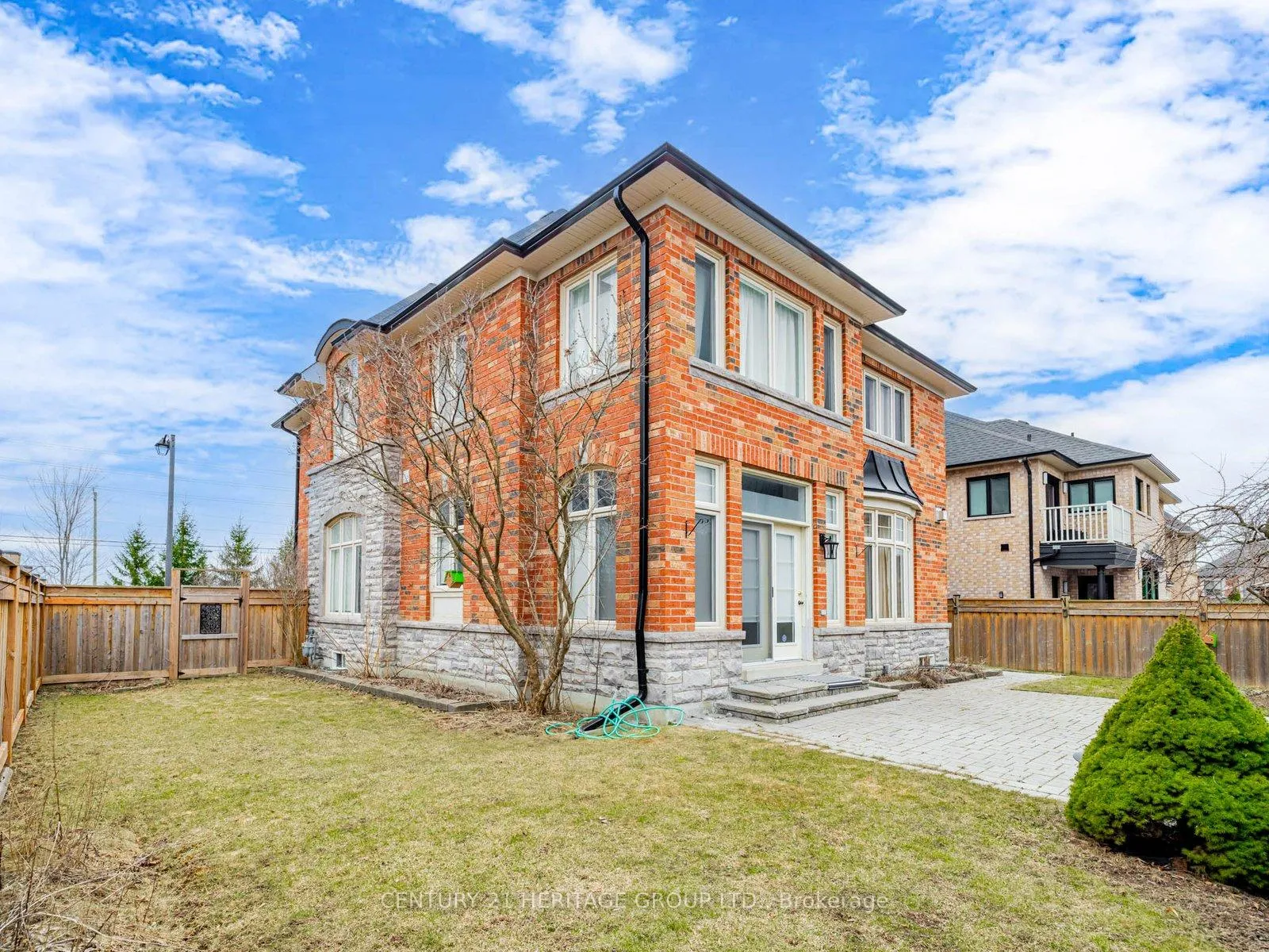 Photo 2 of 69 Morland Crescent, Aurora, Bayview Northeast — HOMEH