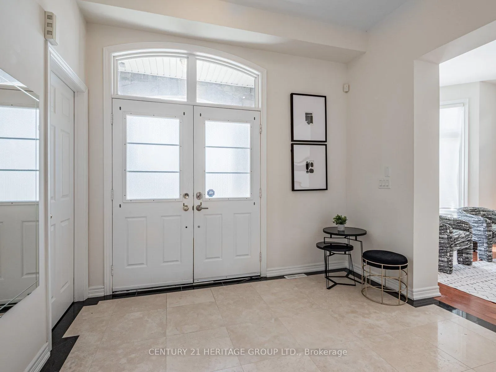 Photo 3 of 69 Morland Crescent, Aurora, Bayview Northeast — HOMEH