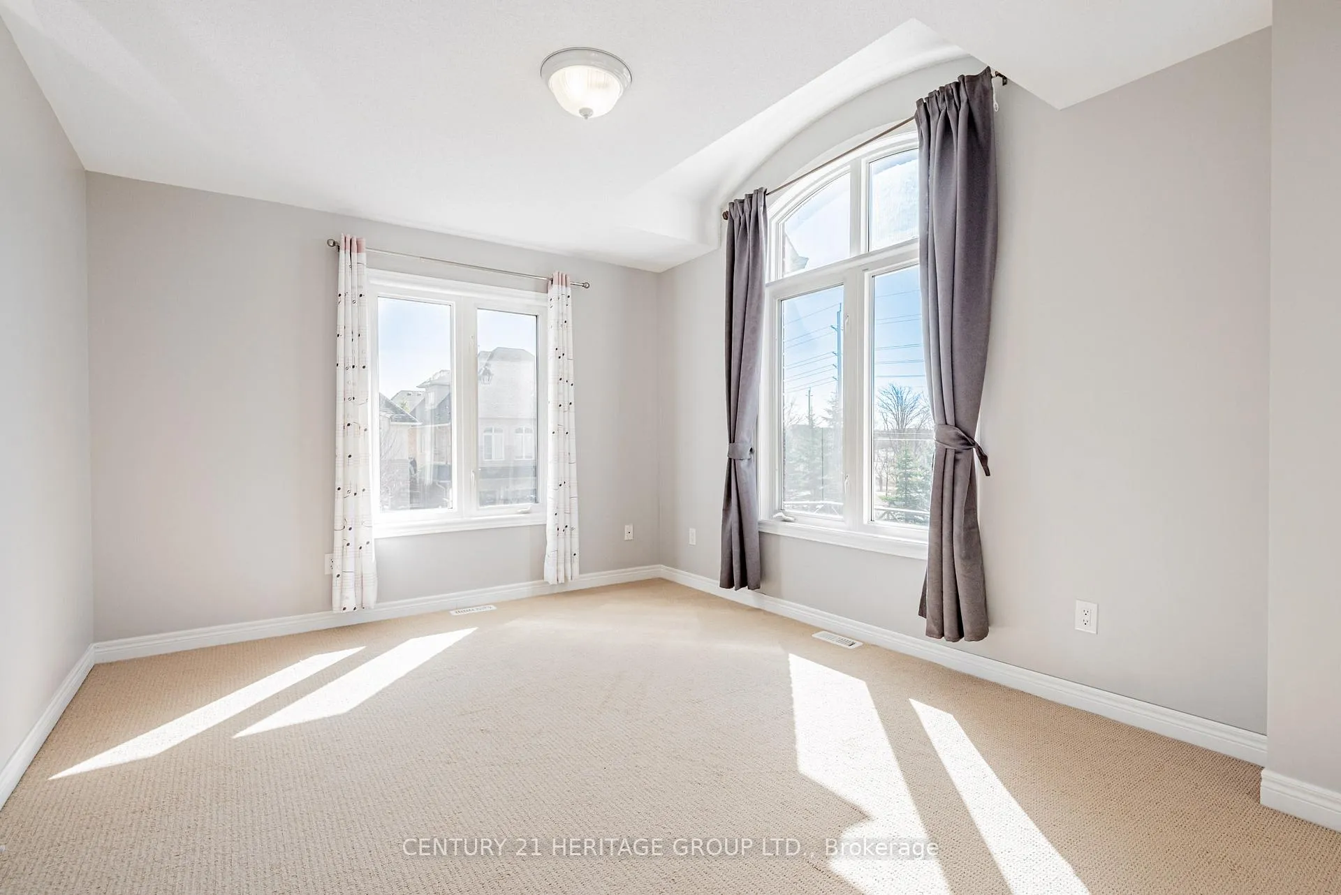 Photo 17 of 69 Morland Crescent, Aurora, Bayview Northeast — HOMEH
