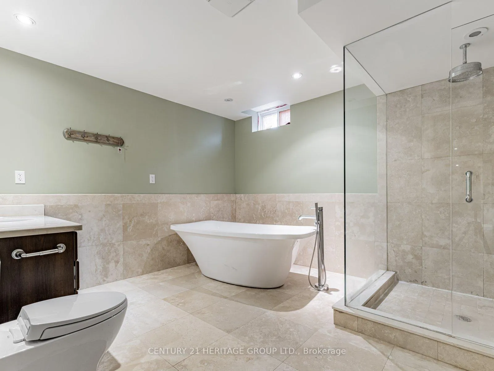Photo 22 of 69 Morland Crescent, Aurora, Bayview Northeast — HOMEH