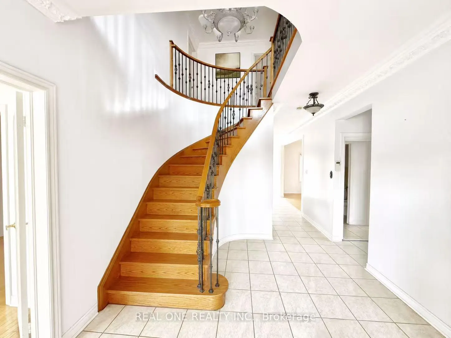 Photo 2 of 9649 Keele Street, Vaughan, Maple — HOMEH