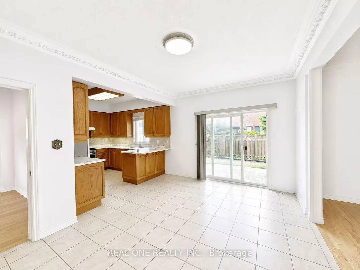 Photo 3 of 9649 Keele Street, Vaughan, Maple — HOMEH