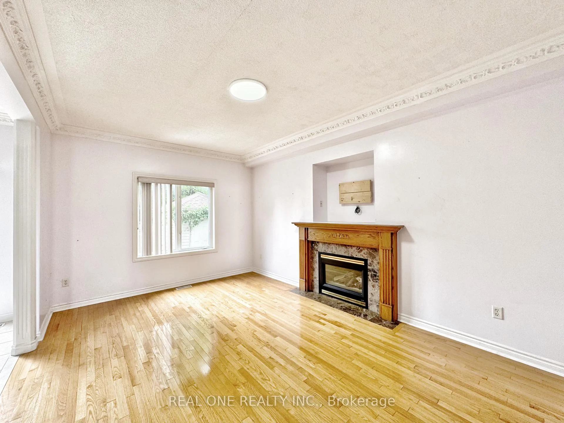 Photo 7 of 9649 Keele Street, Vaughan, Maple — HOMEH