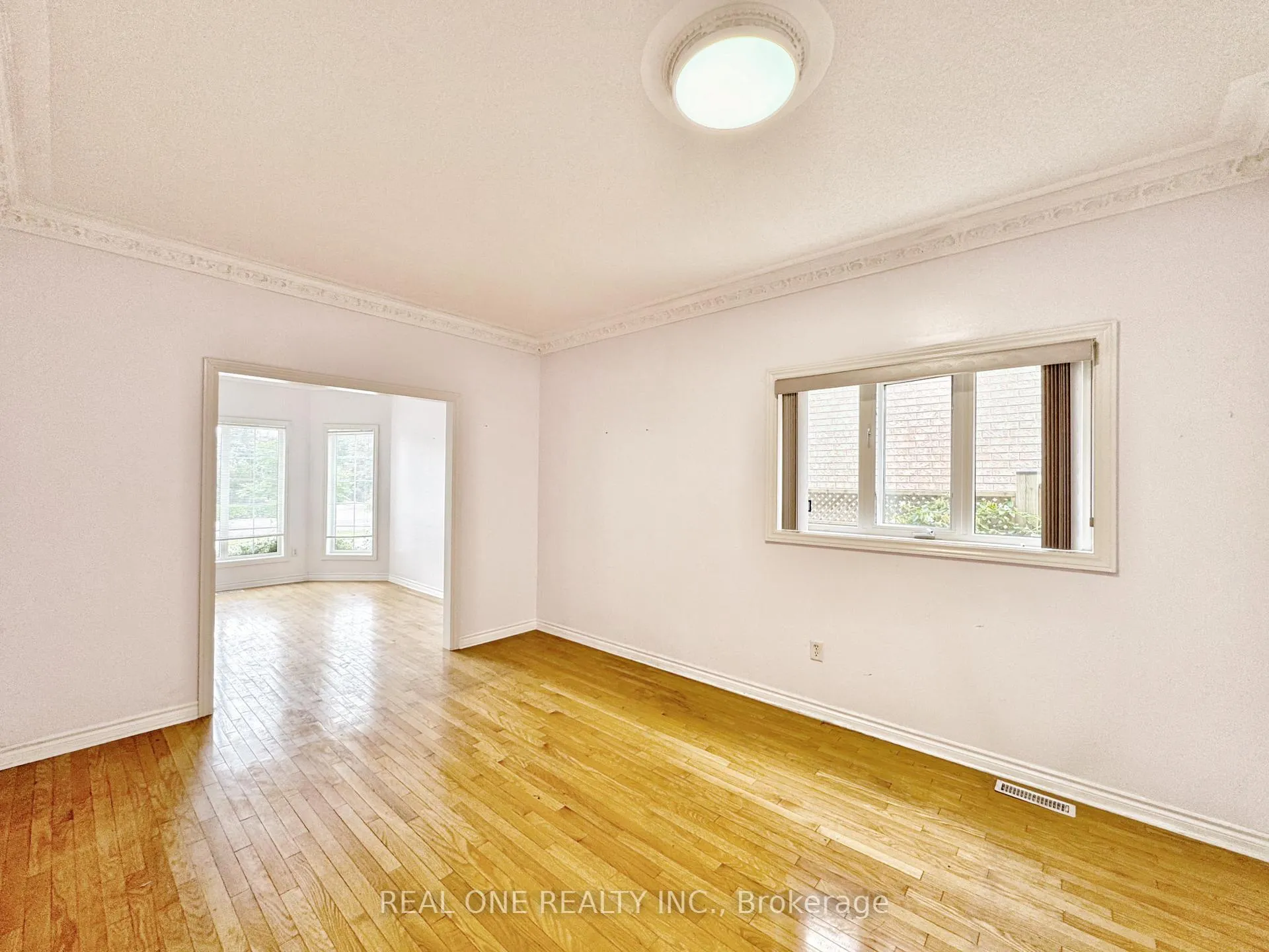Photo 8 of 9649 Keele Street, Vaughan, Maple — HOMEH