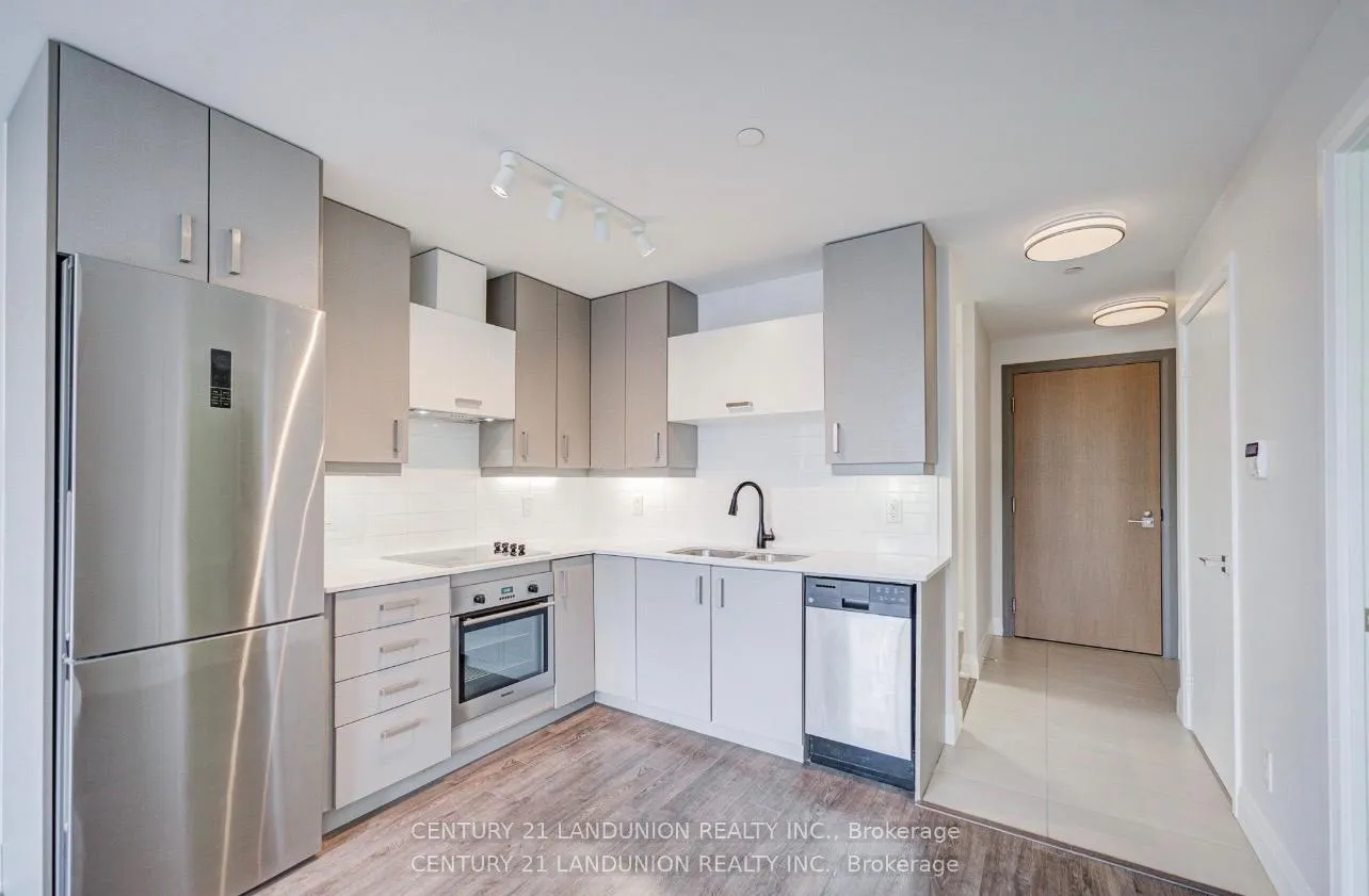 Photo 3 of Unit 808, 18 Uptown Drive, Markham, Unionville — HOMEH