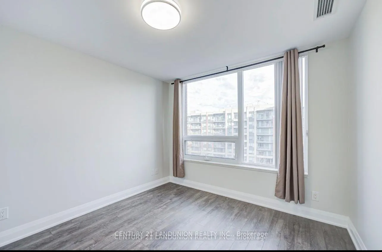 Photo 6 of Unit 808, 18 Uptown Drive, Markham, Unionville — HOMEH