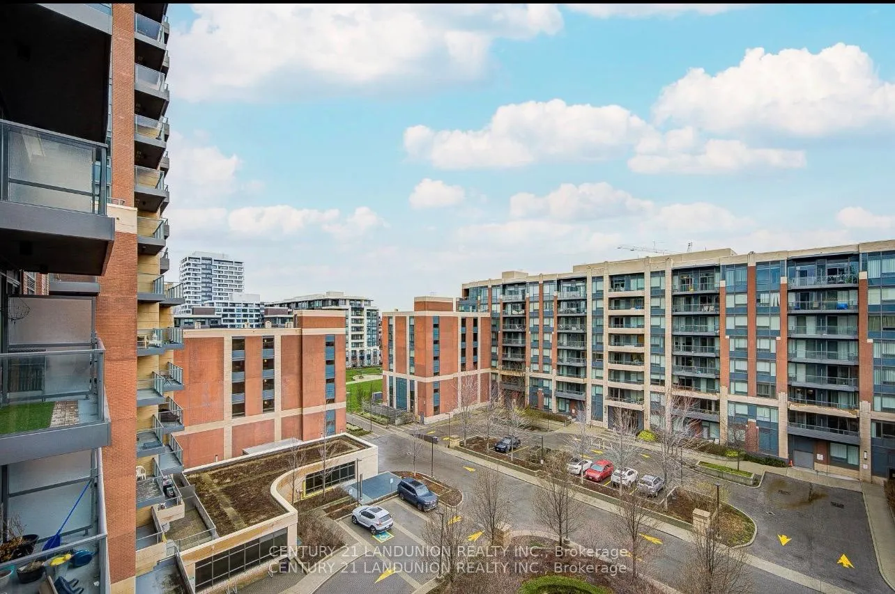 Photo 10 of Unit 808, 18 Uptown Drive, Markham, Unionville — HOMEH