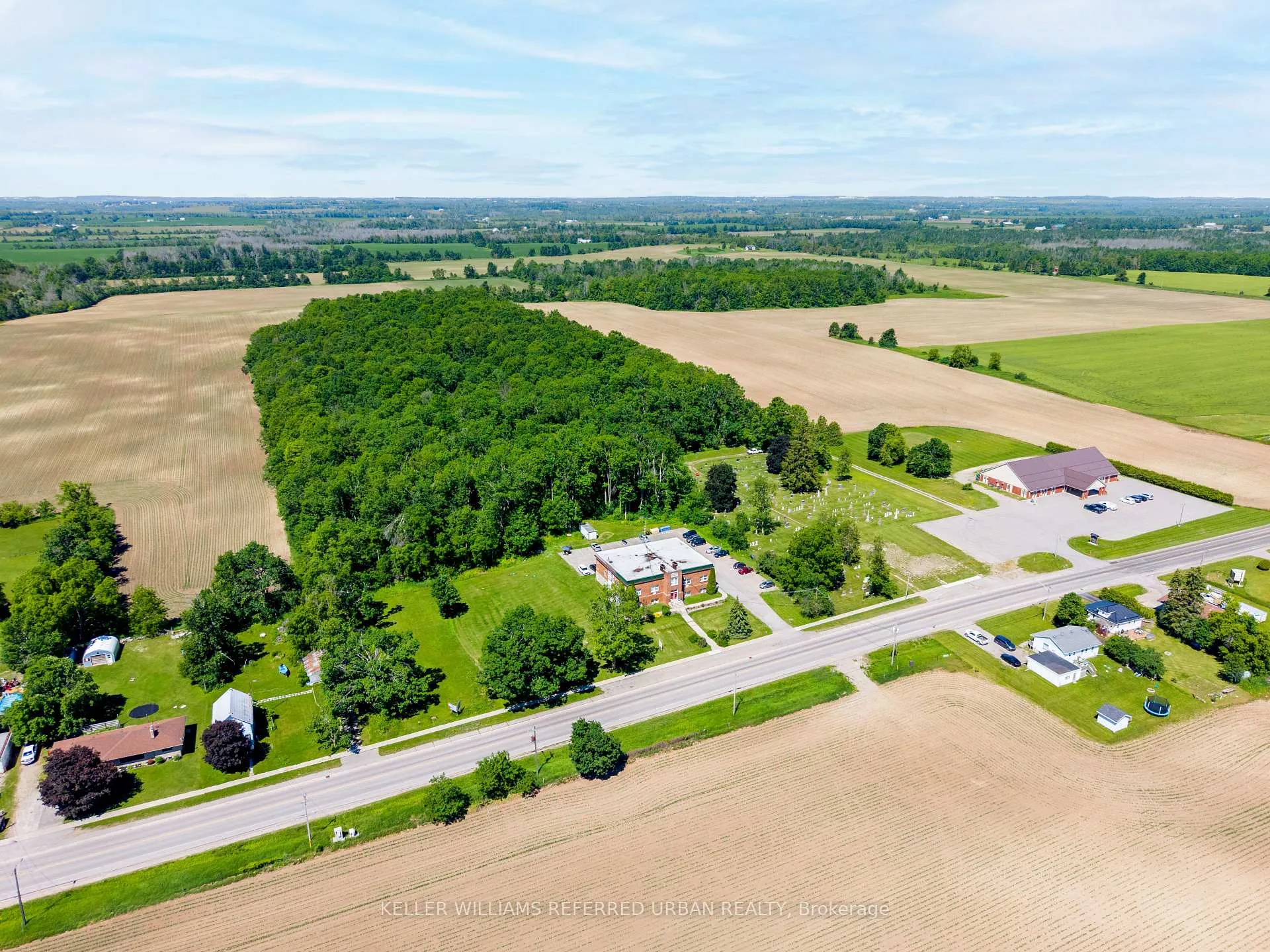 Photo 2 of 479 Eldon Road, Kawartha Lakes, Little Britain — HOMEH