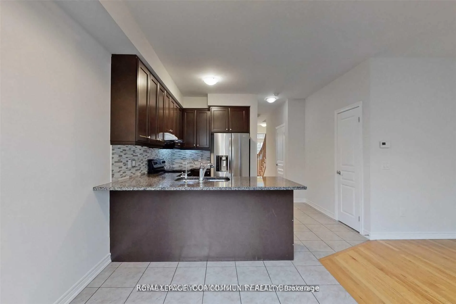 Photo 11 of 34 Thistle Avenue, Richmond Hill, Jefferson — HOMEH