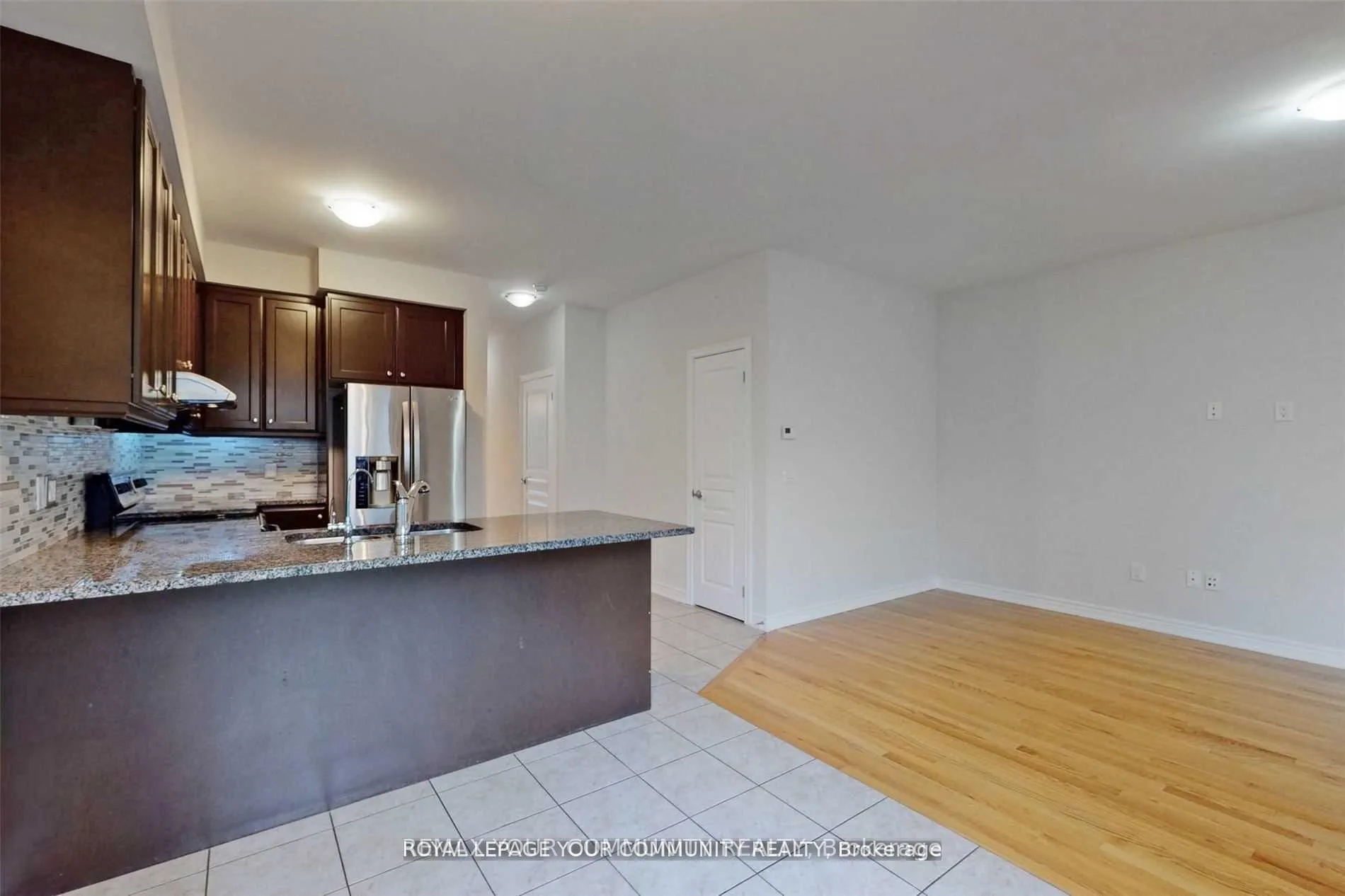 Photo 12 of 34 Thistle Avenue, Richmond Hill, Jefferson — HOMEH