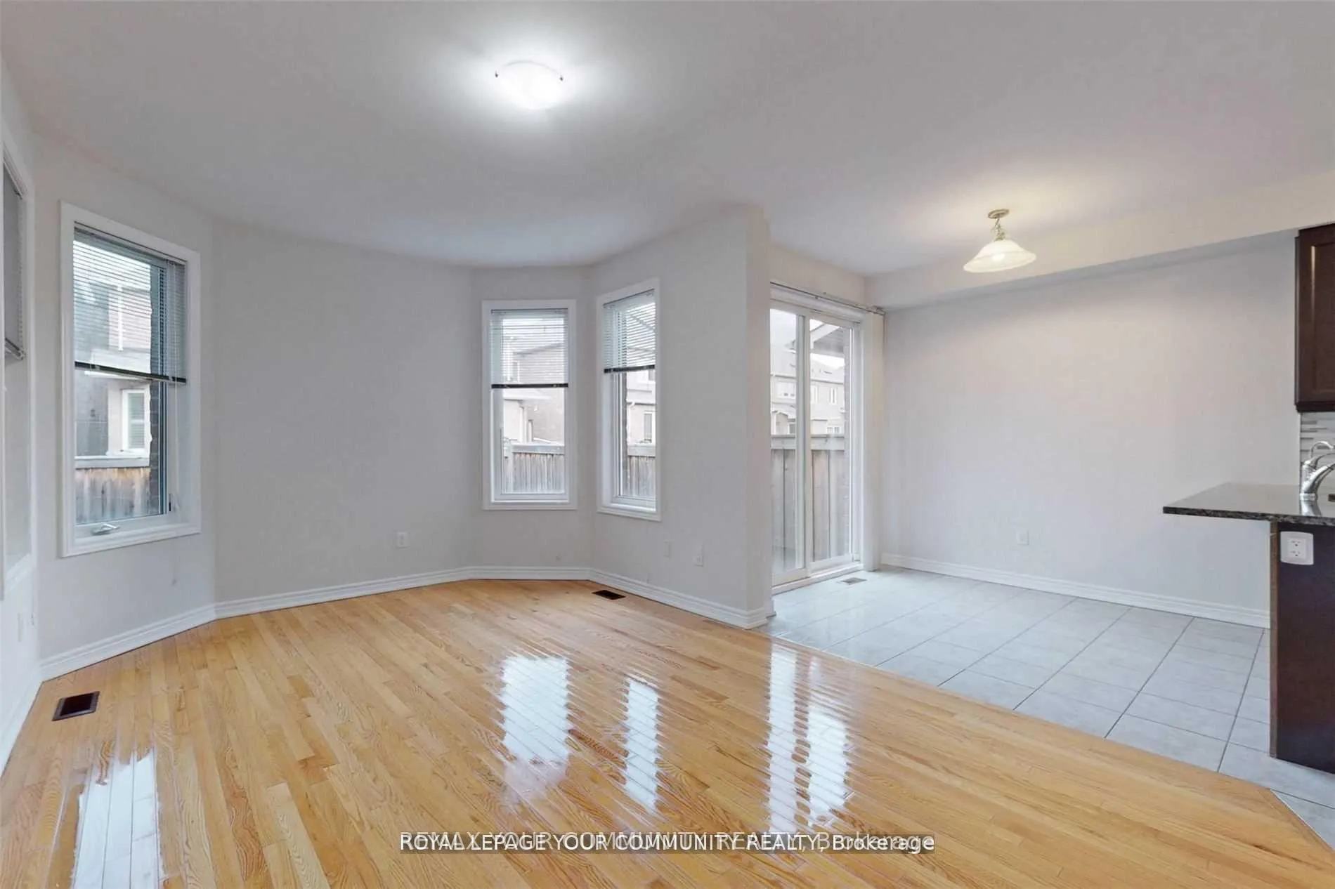 Photo 17 of 34 Thistle Avenue, Richmond Hill, Jefferson — HOMEH