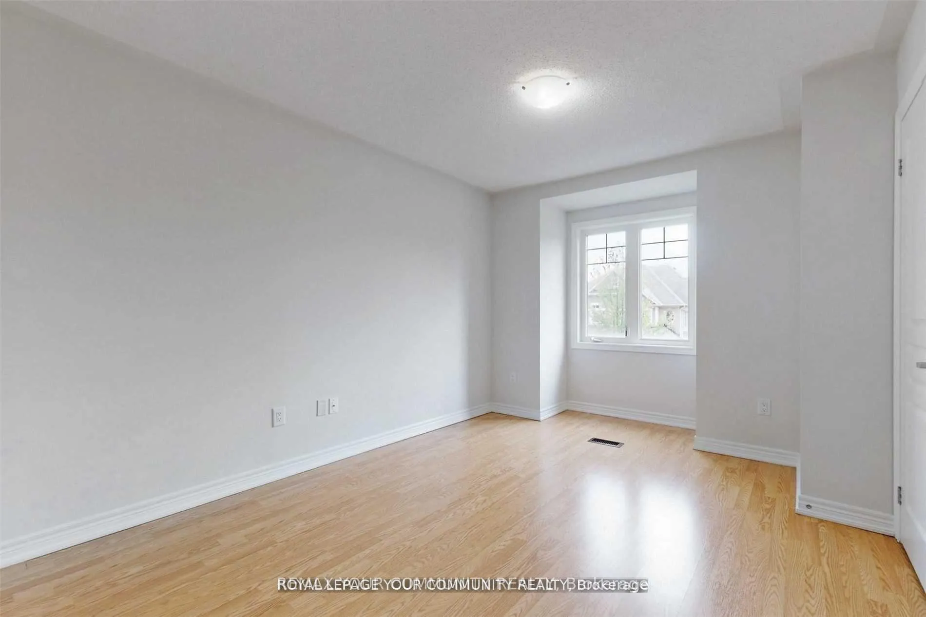 Photo 26 of 34 Thistle Avenue, Richmond Hill, Jefferson — HOMEH