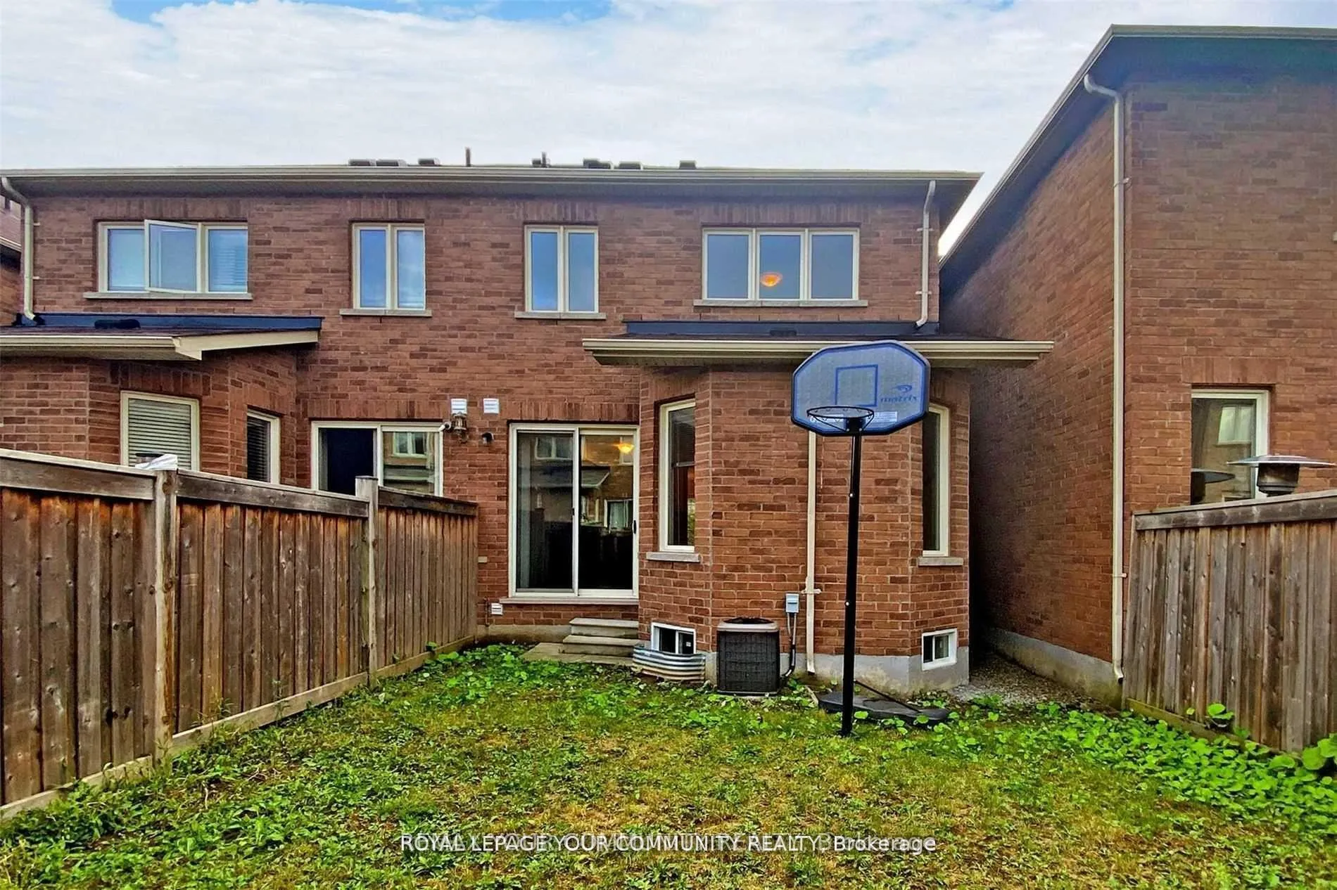 Photo 36 of 34 Thistle Avenue, Richmond Hill, Jefferson — HOMEH