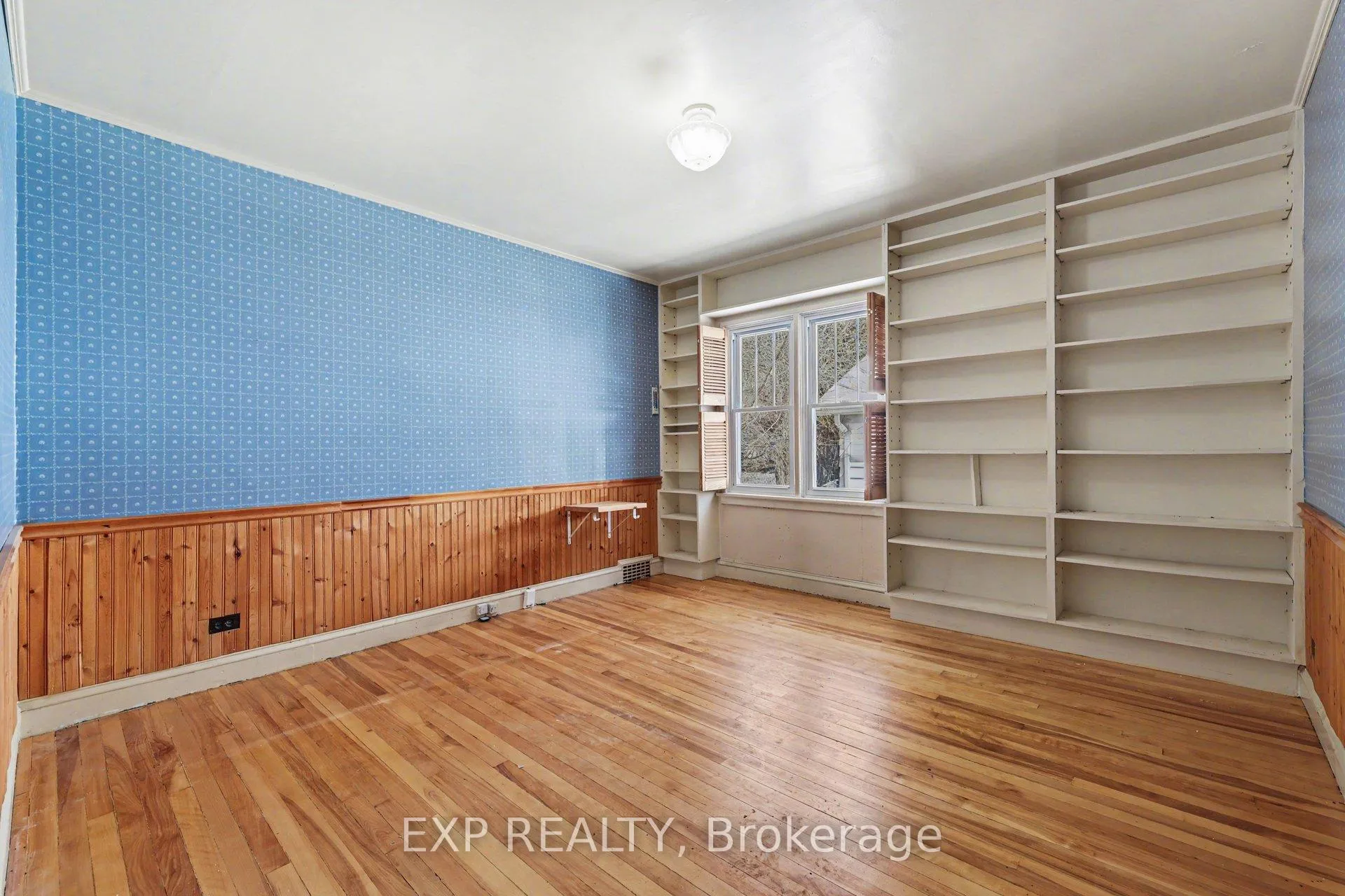 Photo 16 of 2511 Junction Avenue, Ottawa, Heron Park — HOMEH