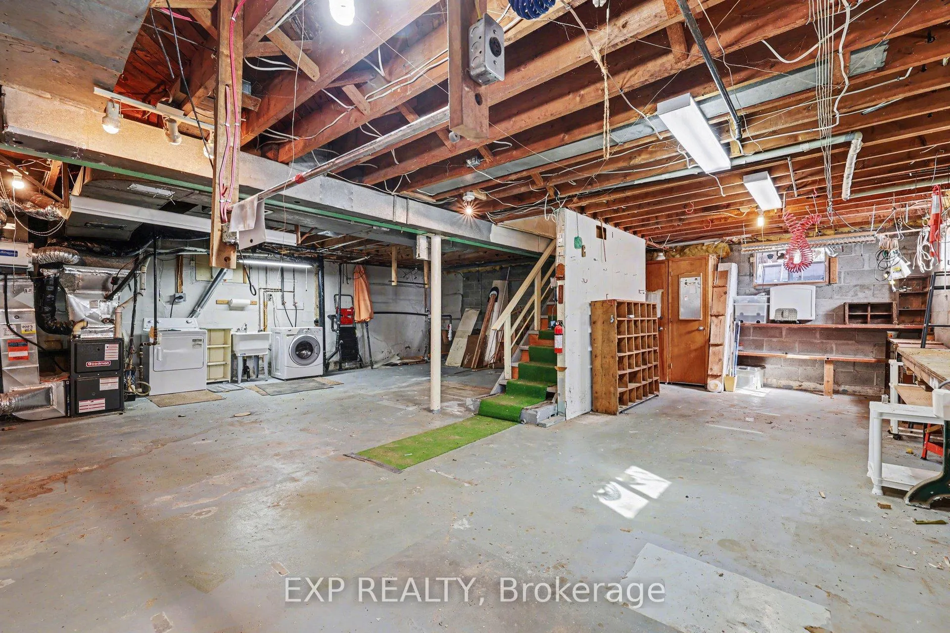 Photo 20 of 2511 Junction Avenue, Ottawa, Heron Park — HOMEH