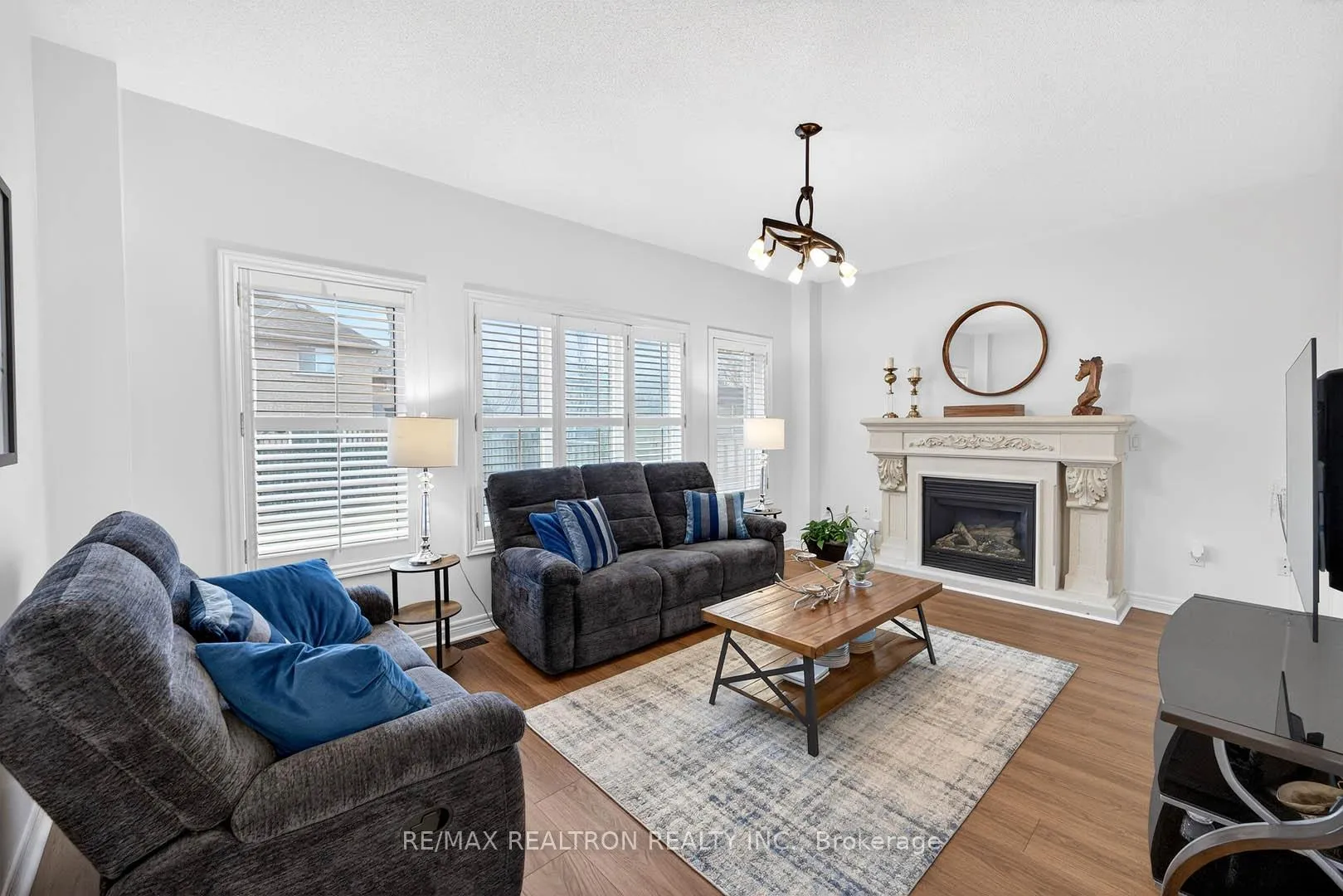 Photo 10 of 71 Timber Valley Avenue, Richmond Hill, Oak Ridges — HOMEH