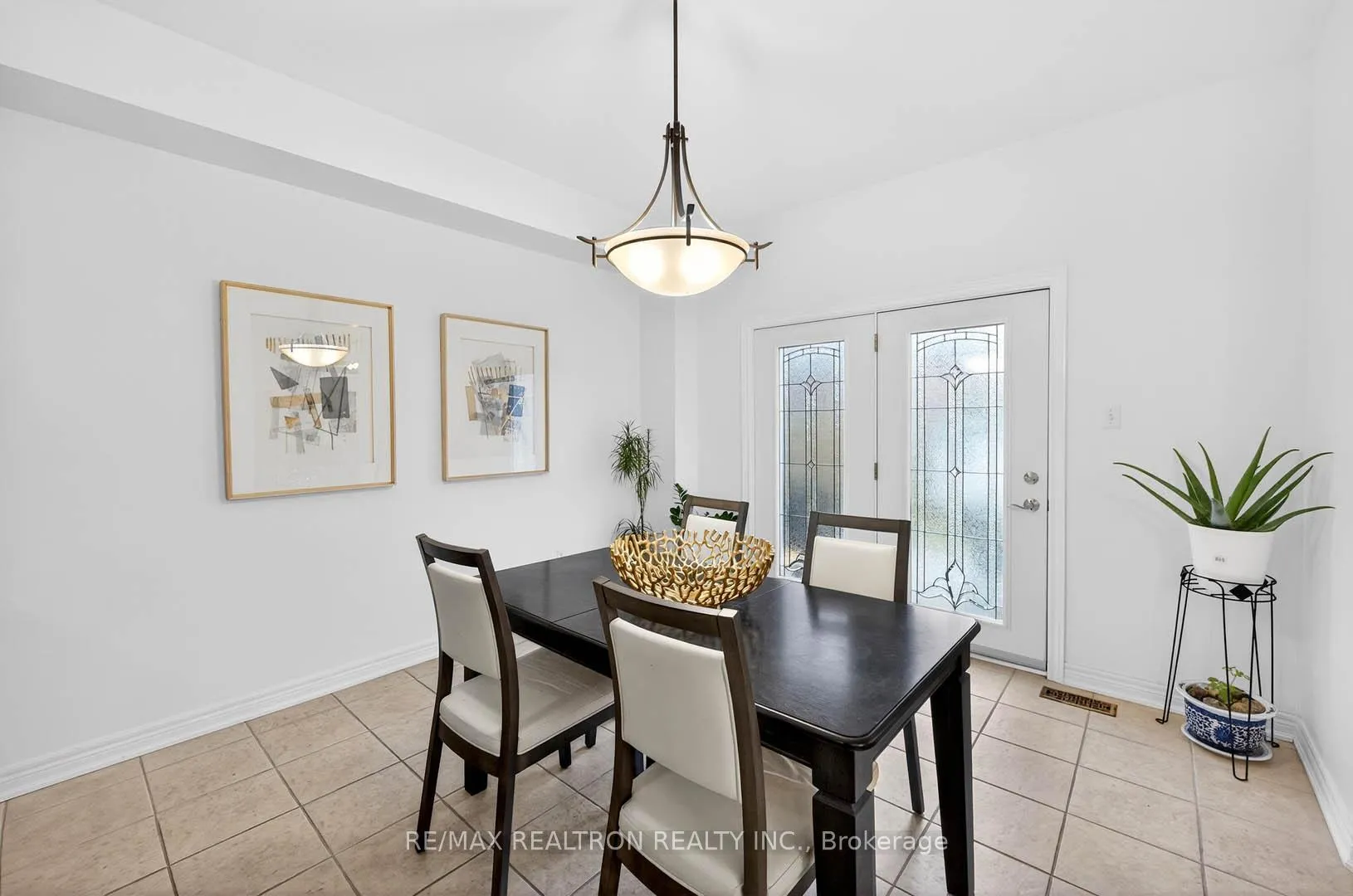 Photo 13 of 71 Timber Valley Avenue, Richmond Hill, Oak Ridges — HOMEH