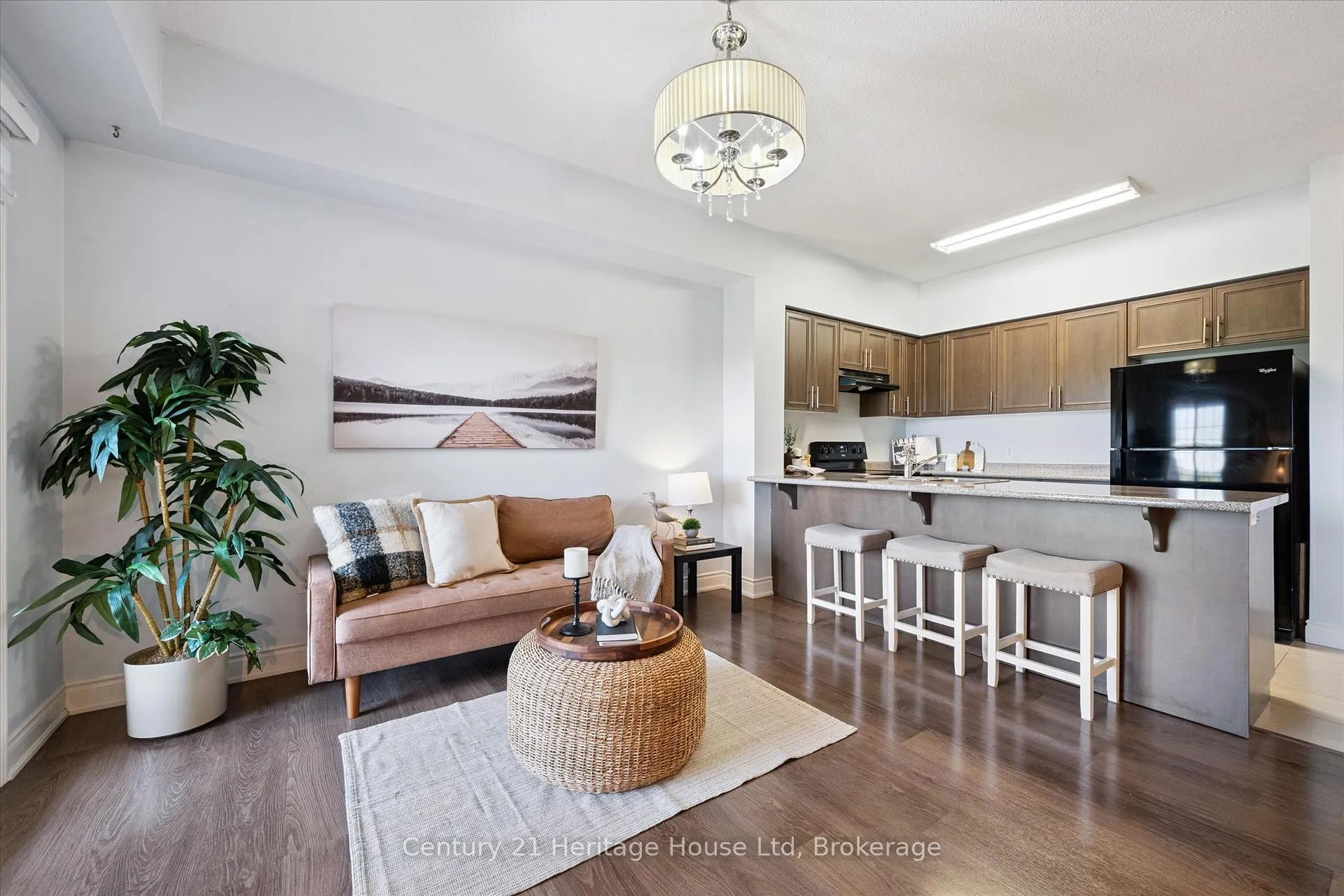 Photo 1 of Unit 404, 1440 Gordon Street, Guelph, Pineridge/Westminster Woods — HOMEH
