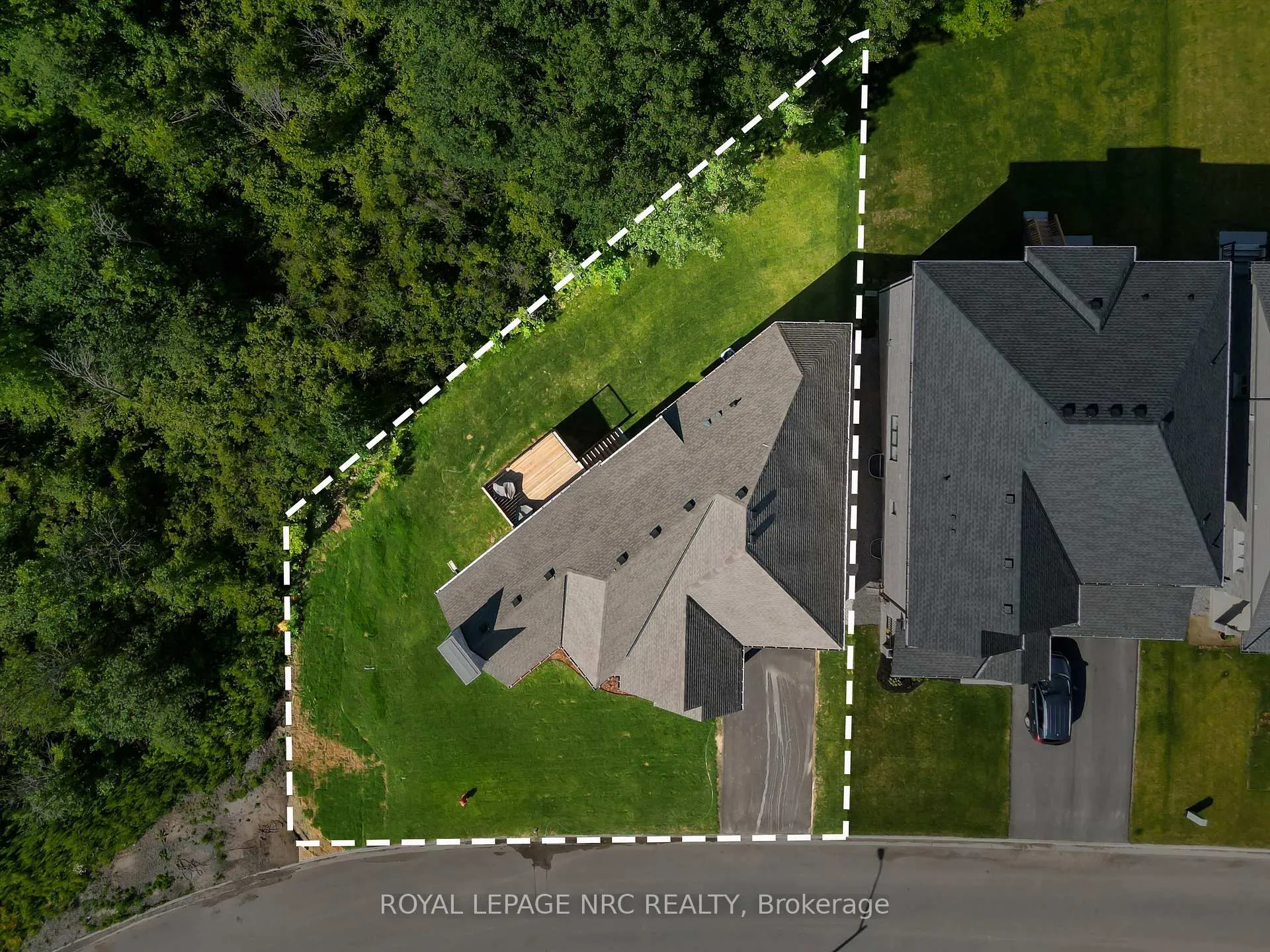 Photo 38 of 61 Westcott Road, Welland, West Welland — HOMEH
