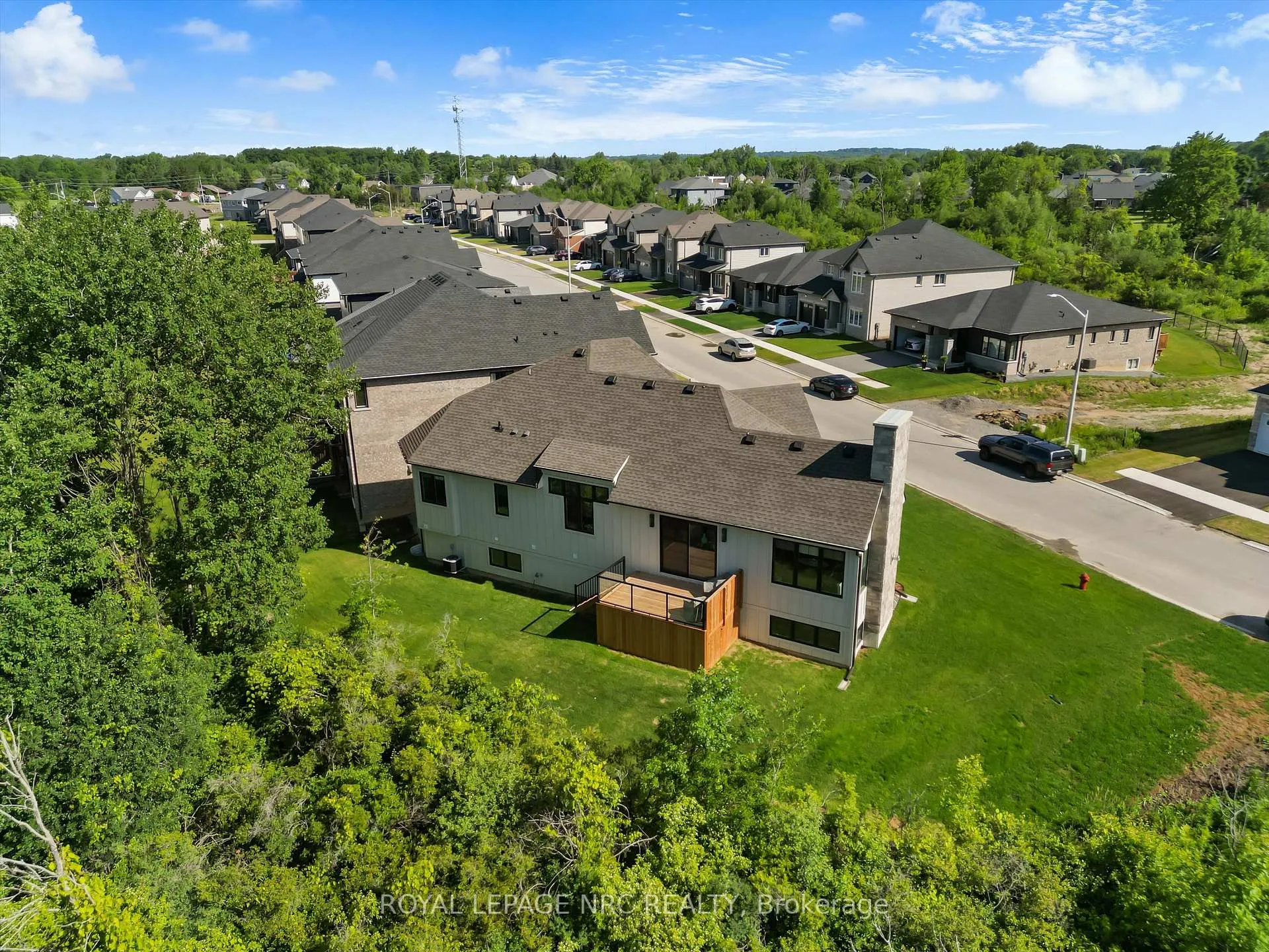 Photo 39 of 61 Westcott Road, Welland, West Welland — HOMEH