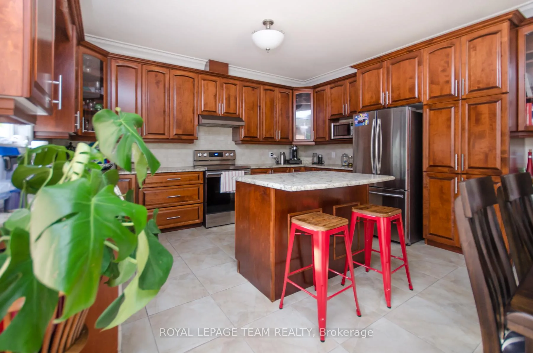 Photo 6 of Unit A, 526 Hilson Avenue, Ottawa, Westboro/Hampton Park — HOMEH