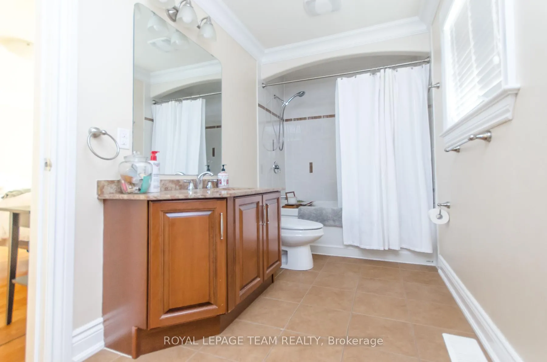 Photo 16 of Unit A, 526 Hilson Avenue, Ottawa, Westboro/Hampton Park — HOMEH