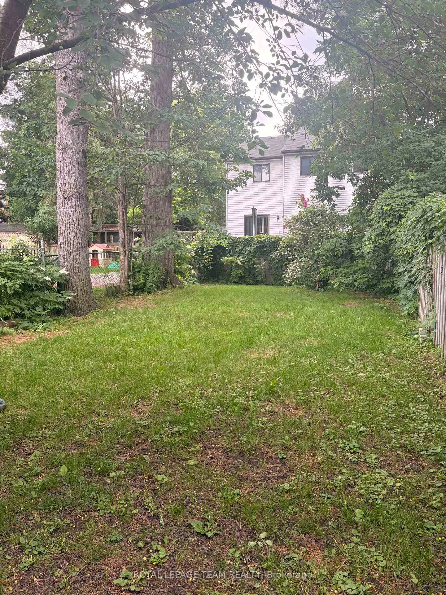 Photo 21 of Unit A, 526 Hilson Avenue, Ottawa, Westboro/Hampton Park — HOMEH