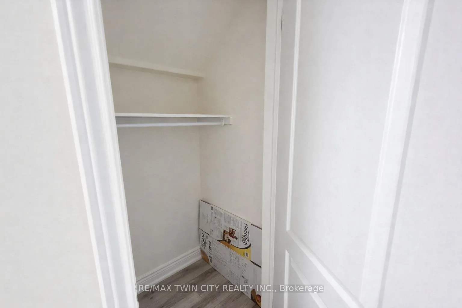 Photo 8 of Unit Basement, 592 Blair Creek Drive W, Kitchener, Doon South — HOMEH