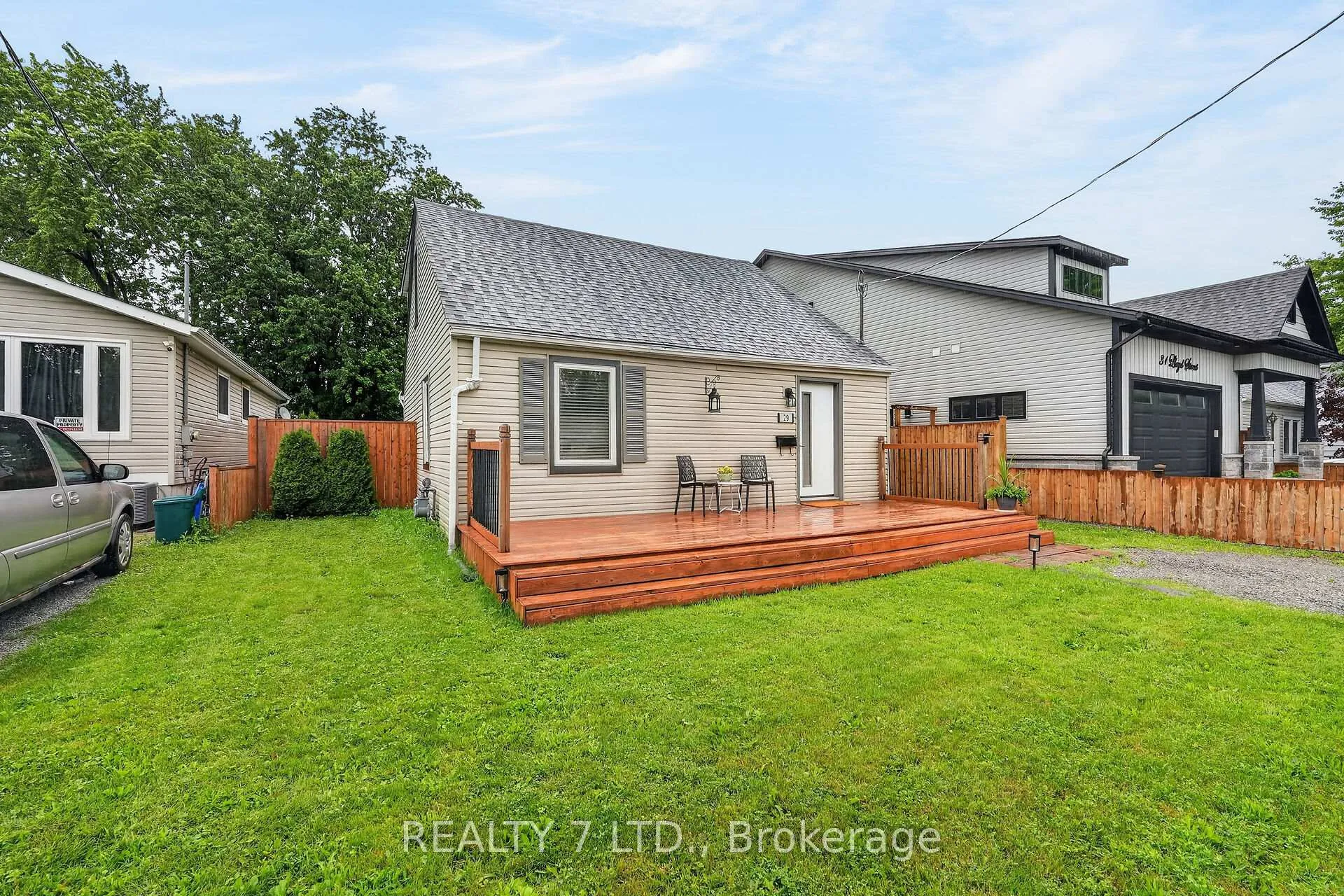Photo 5 of 29 Lloyd Street, St. Catharines, Western Hill — HOMEH