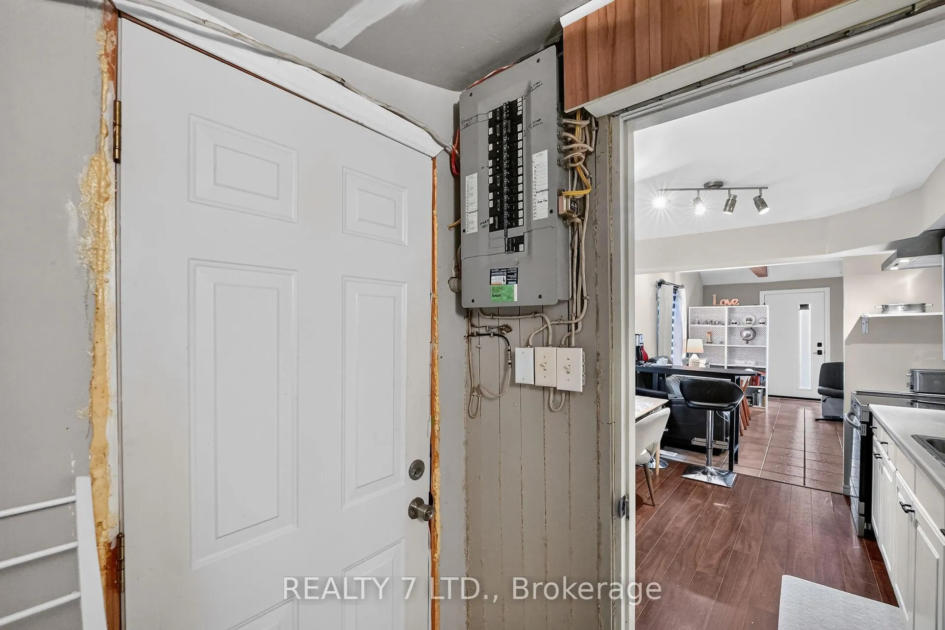 Photo 36 of 29 Lloyd Street, St. Catharines, Western Hill — HOMEH