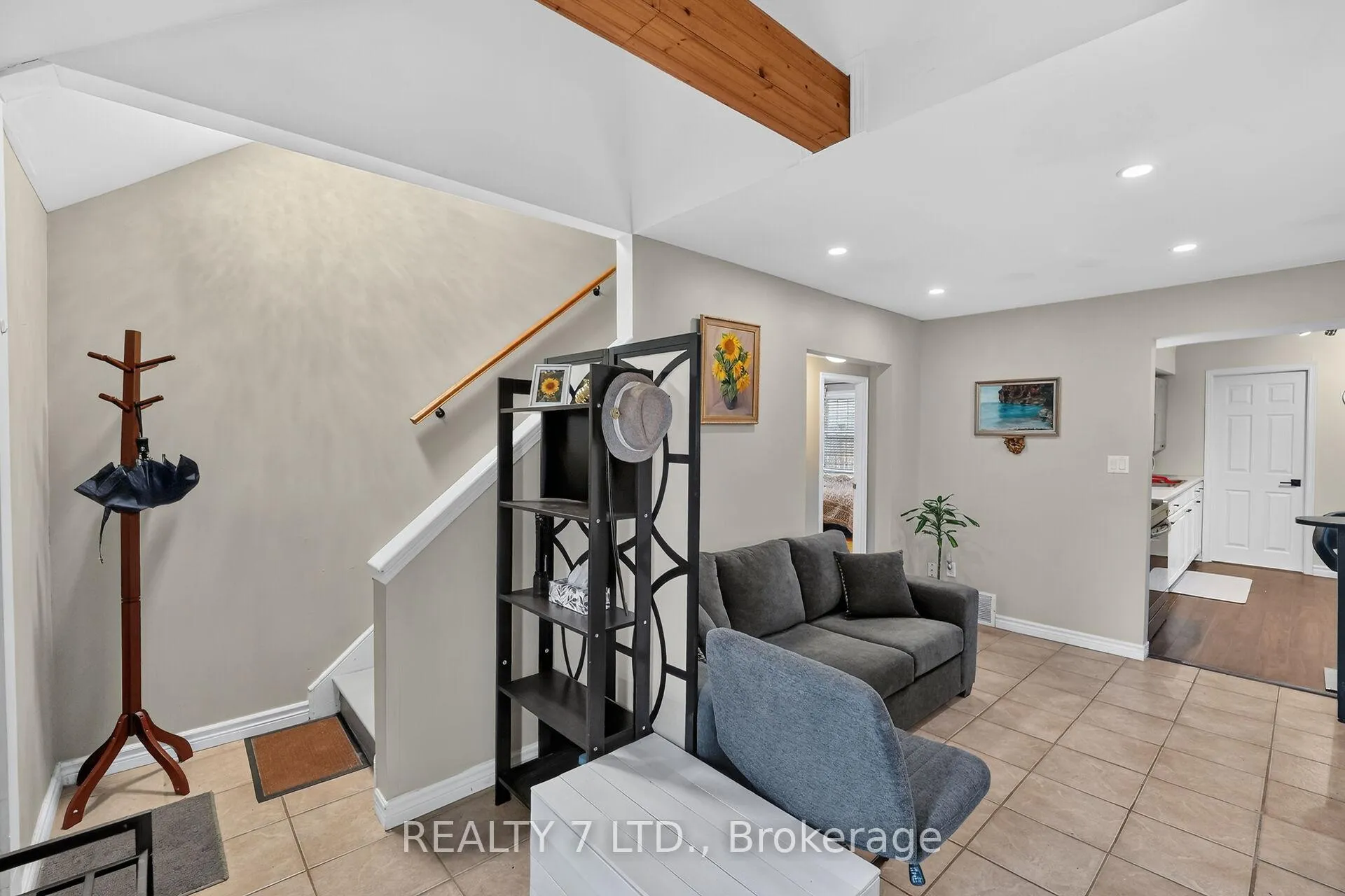 Photo 25 of 29 Lloyd Street, St. Catharines, Western Hill — HOMEH