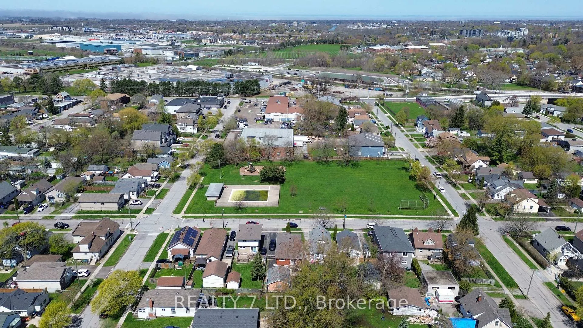 Photo 35 of 29 Lloyd Street, St. Catharines, Western Hill — HOMEH
