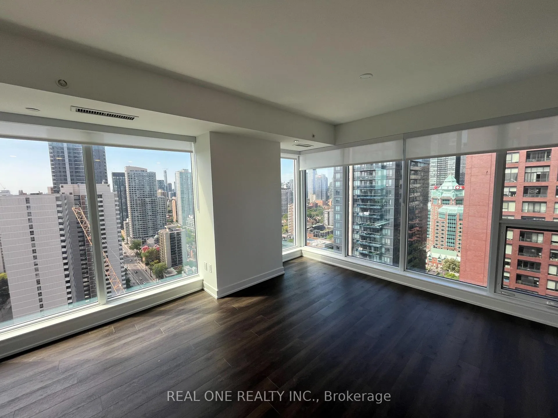 Photo 1 of Unit 2802, 609 Sherbourne street, Toronto, North St. James Town — HOMEH