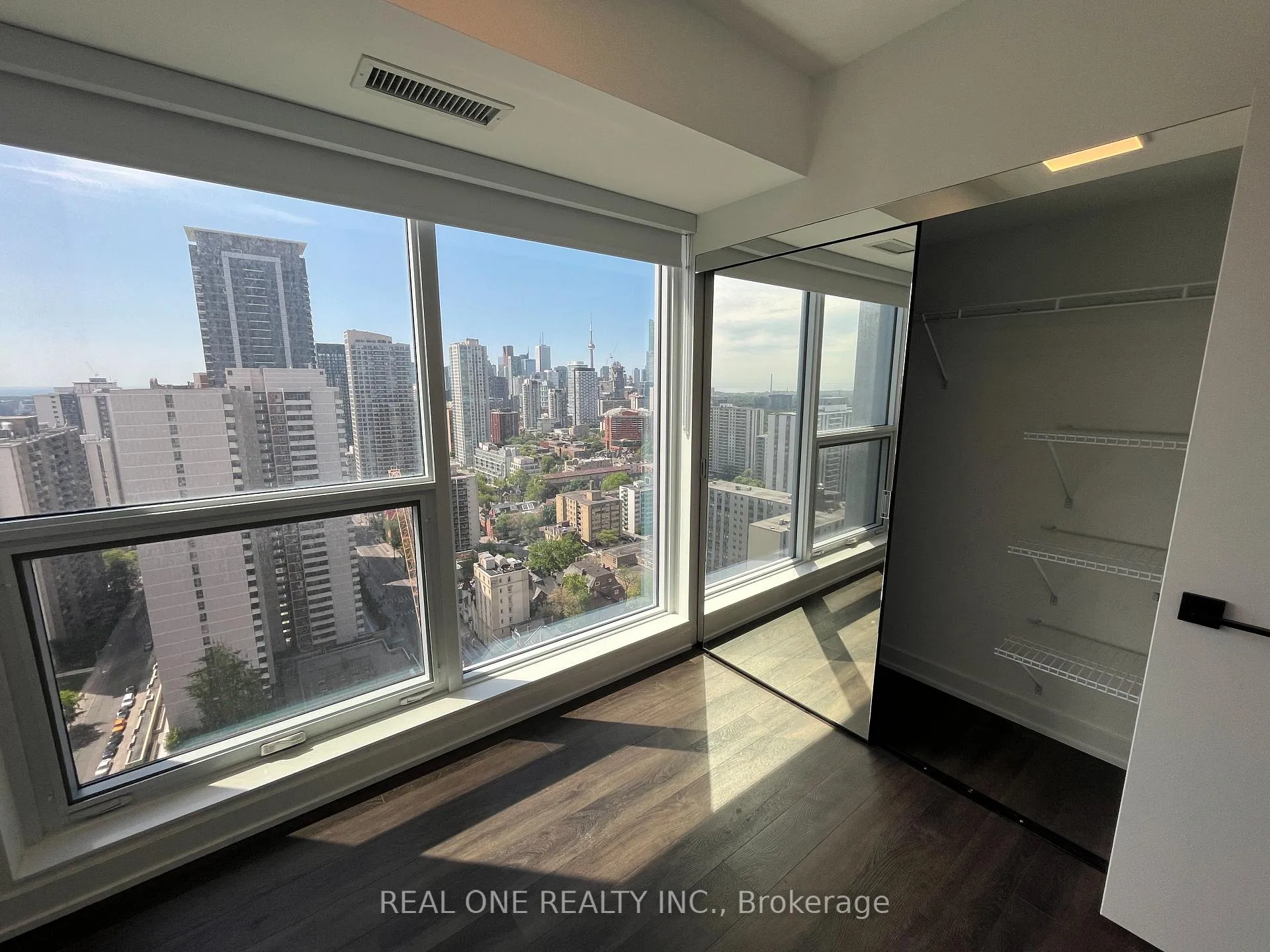 Photo 19 of Unit 2802, 609 Sherbourne street, Toronto, North St. James Town — HOMEH