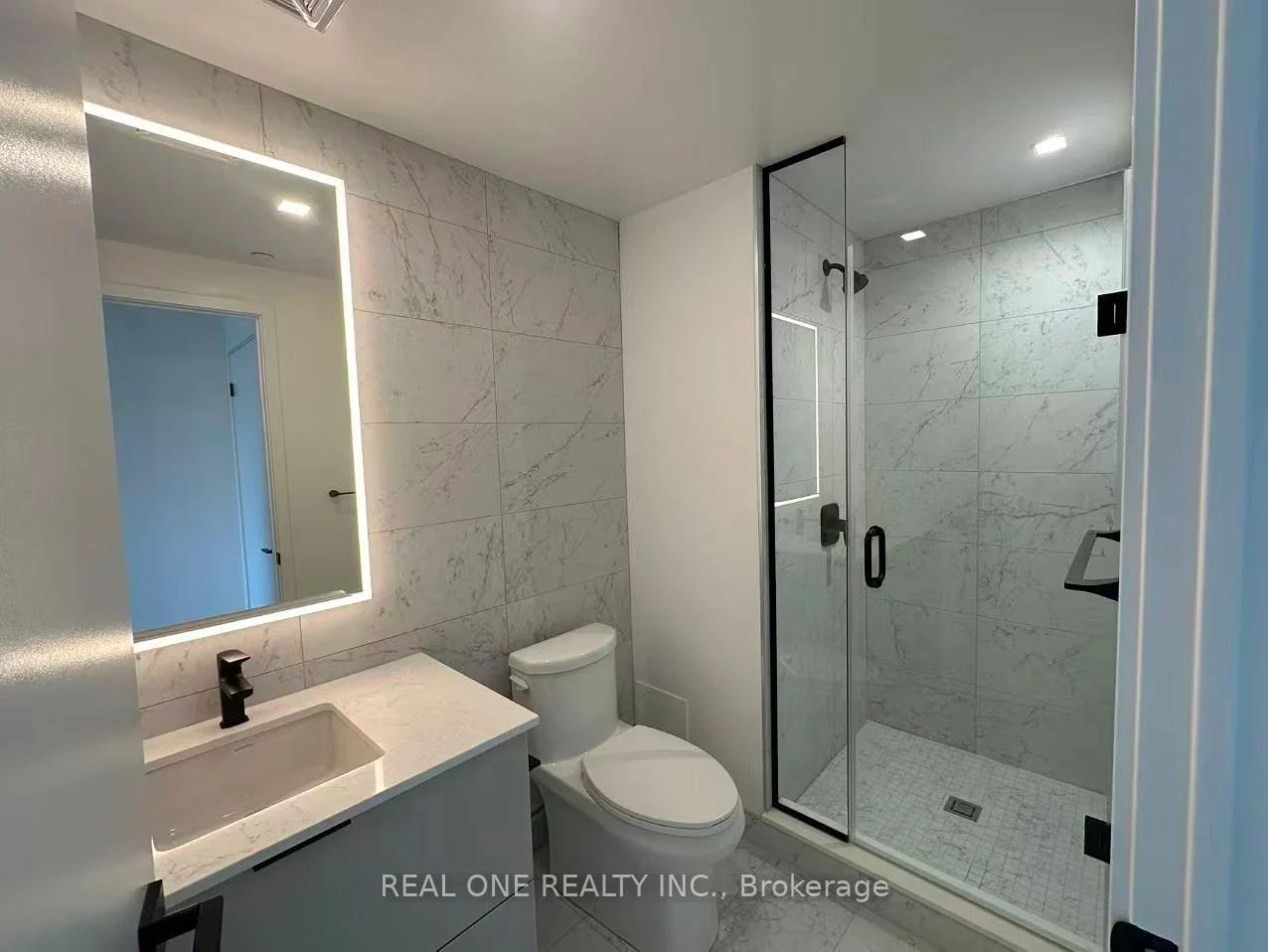 Photo 9 of Unit 2802, 609 Sherbourne street, Toronto, North St. James Town — HOMEH