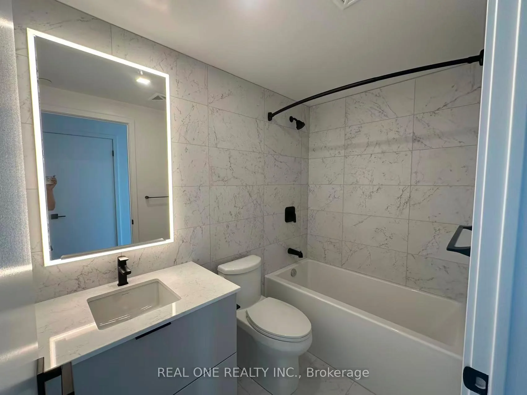 Photo 10 of Unit 2802, 609 Sherbourne street, Toronto, North St. James Town — HOMEH