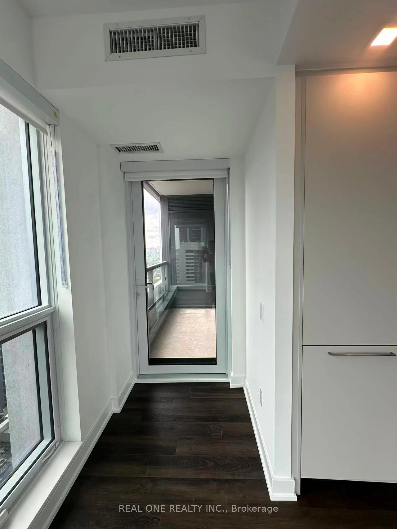 Photo 12 of Unit 2802, 609 Sherbourne street, Toronto, North St. James Town — HOMEH