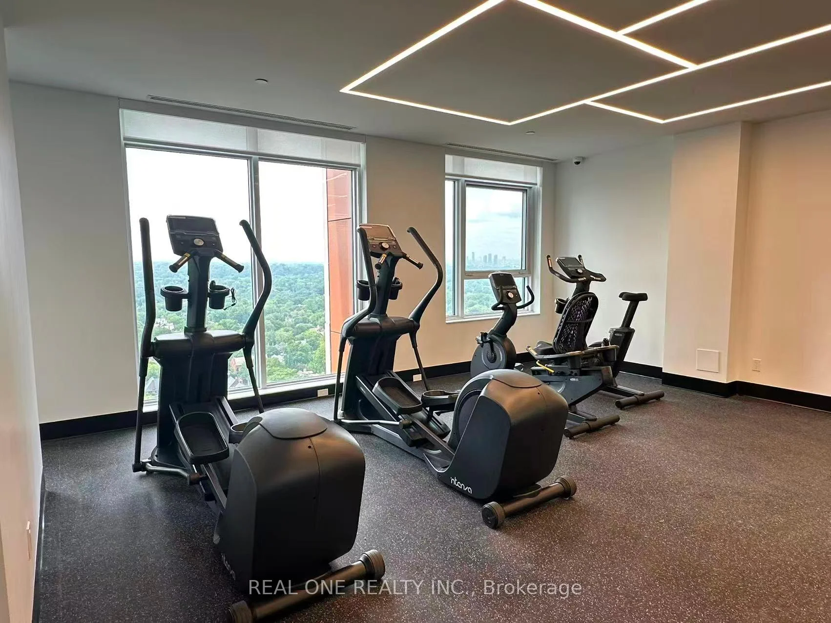 Photo 14 of Unit 2802, 609 Sherbourne street, Toronto, North St. James Town — HOMEH