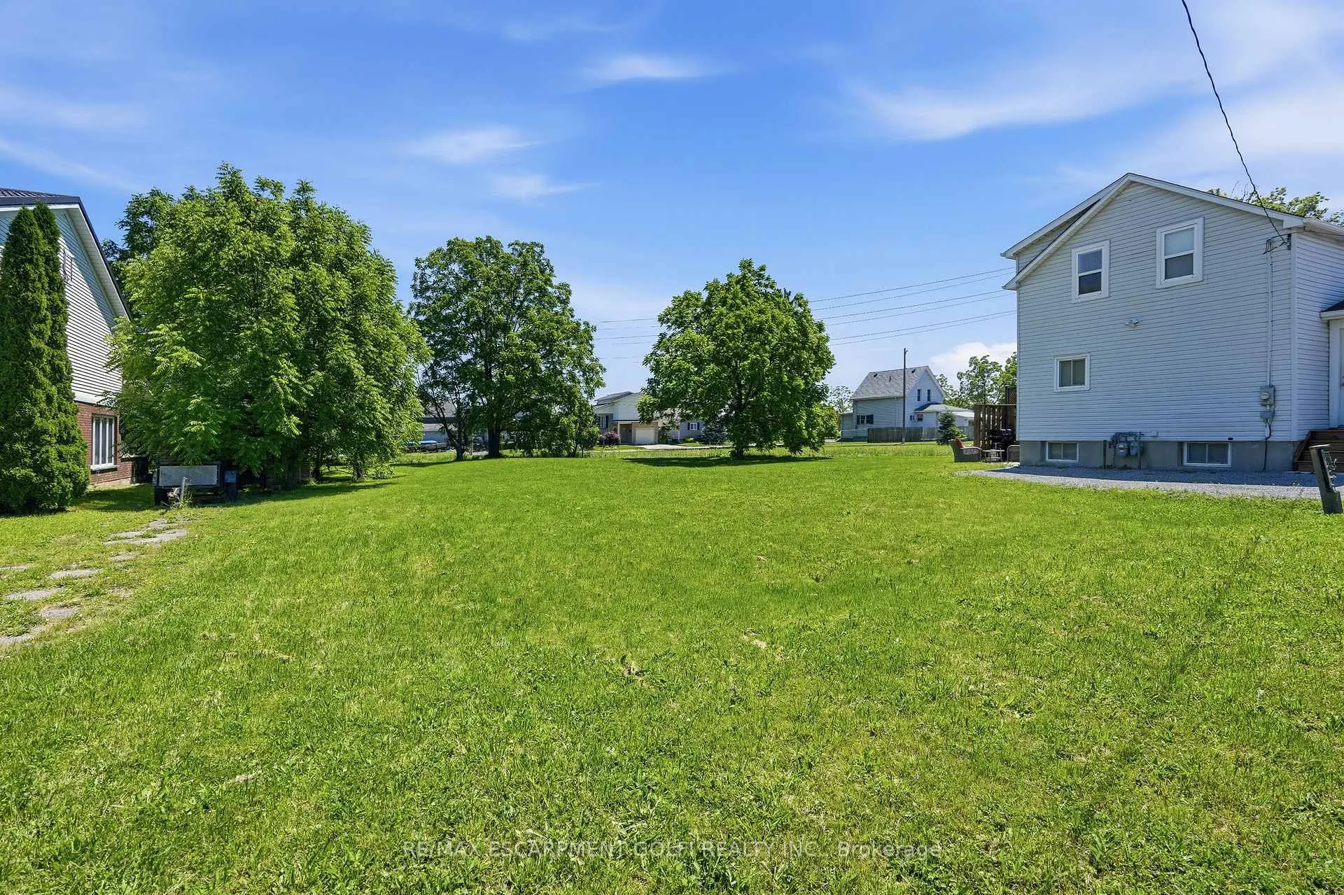Photo 19 of 120 Queen Street S, Thorold, Thorold Downtown — HOMEH