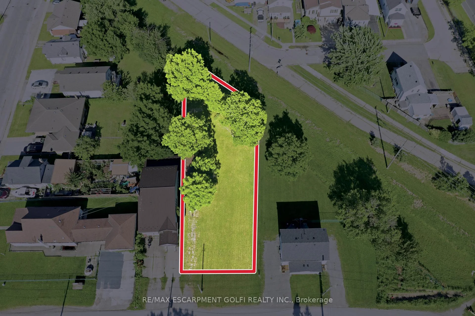 Photo 3 of 120 Queen Street S, Thorold, Thorold Downtown — HOMEH