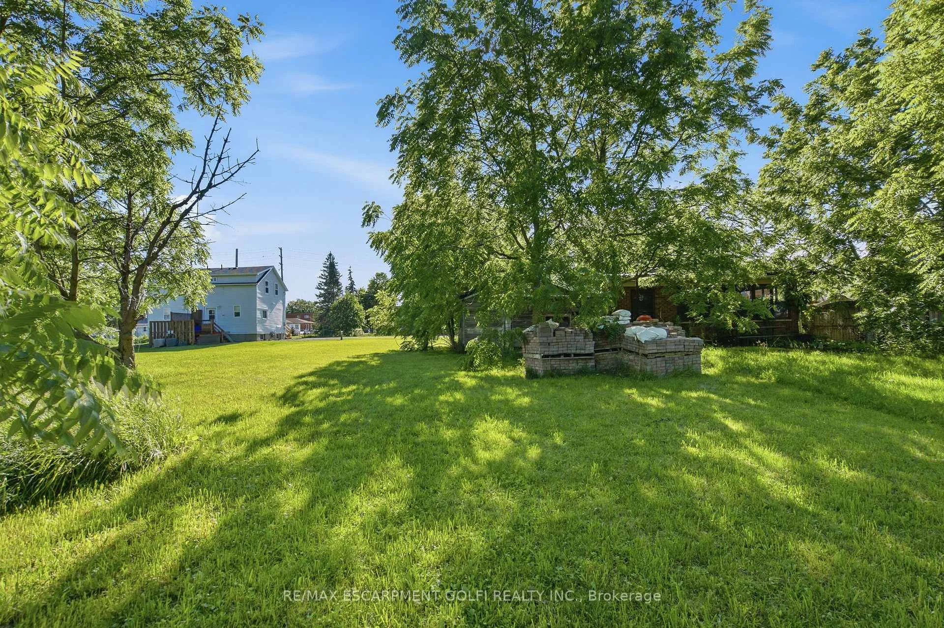 Photo 10 of 120 Queen Street S, Thorold, Thorold Downtown — HOMEH