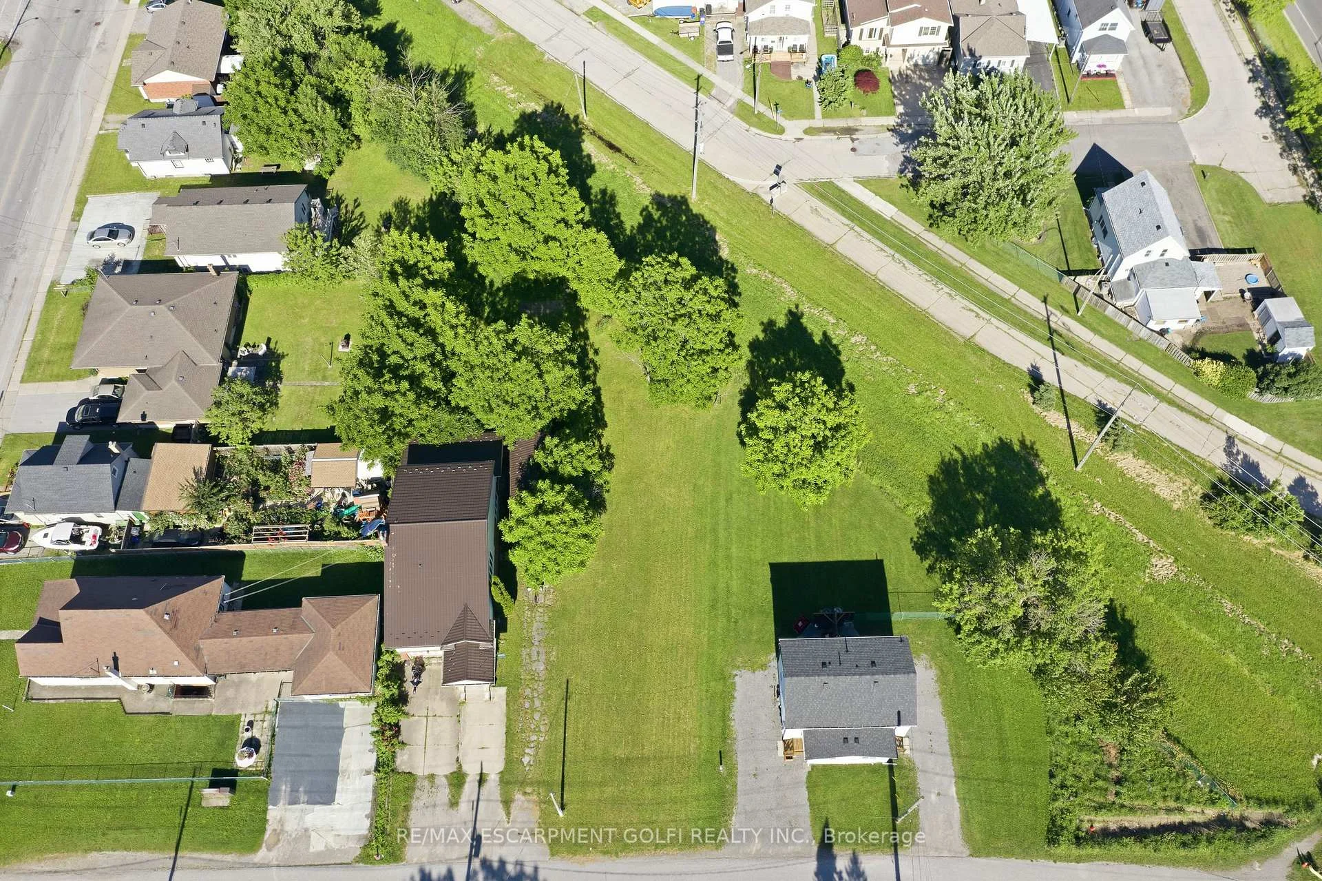 Photo 13 of 120 Queen Street S, Thorold, Thorold Downtown — HOMEH