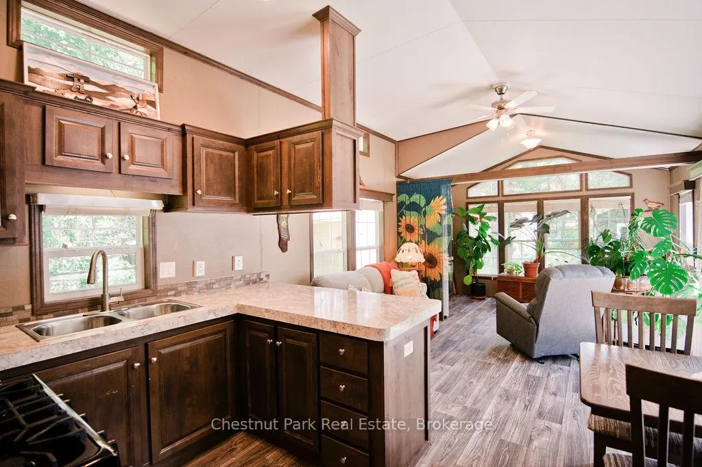 Photo 13 of Unit Unit 1, 98 North Shore Road, Kearney, Proudfoot — HOMEH