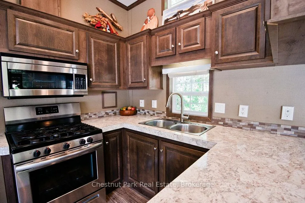 Photo 18 of Unit Unit 1, 98 North Shore Road, Kearney, Proudfoot — HOMEH