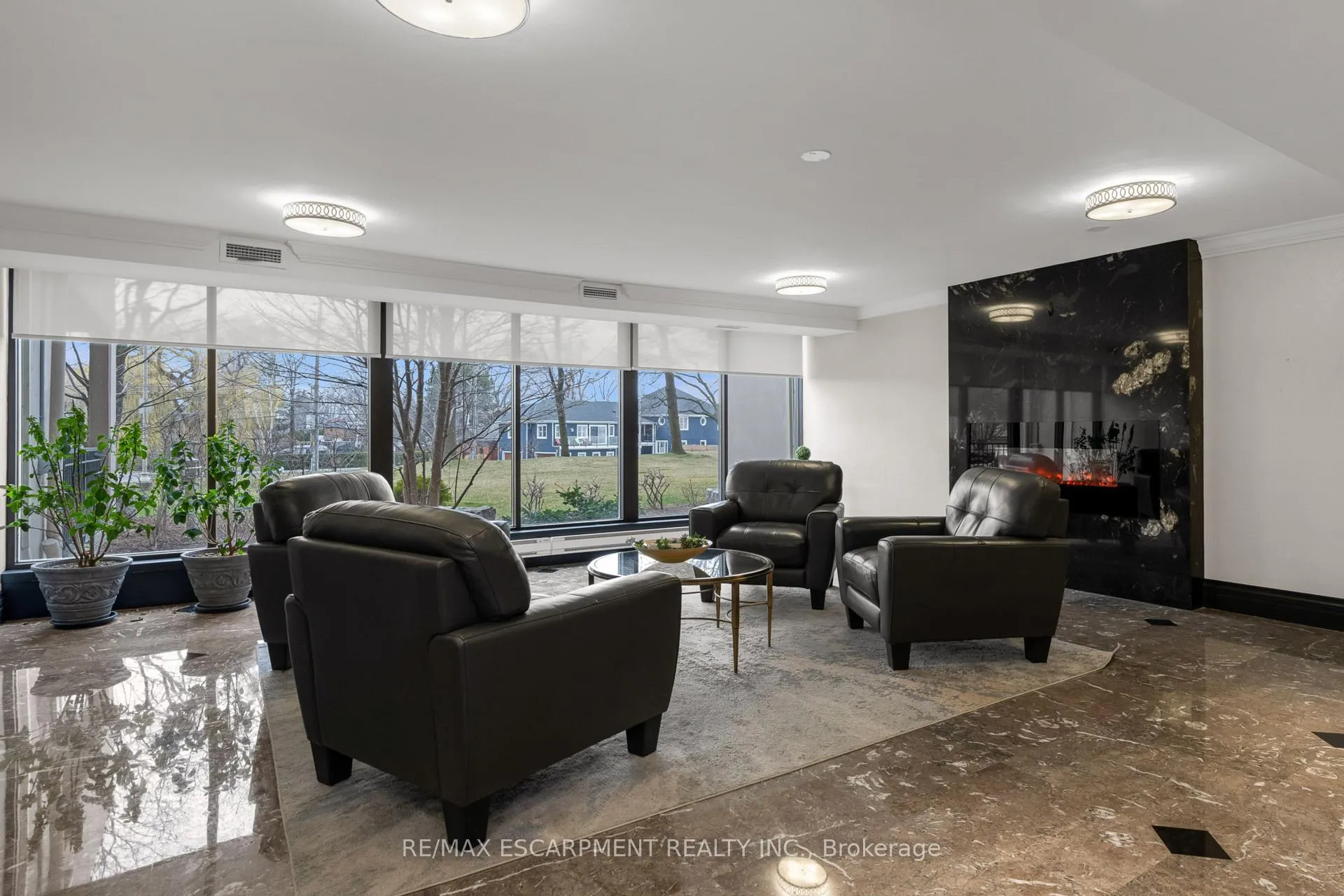 Photo 5 of Unit 211, 500 Green Road, Hamilton, Lakeshore — HOMEH