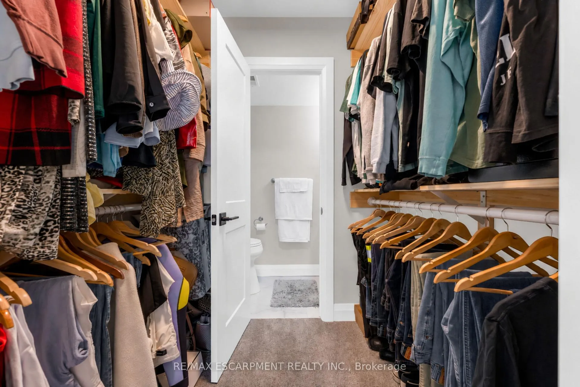 Photo 24 of Unit 211, 500 Green Road, Hamilton, Lakeshore — HOMEH