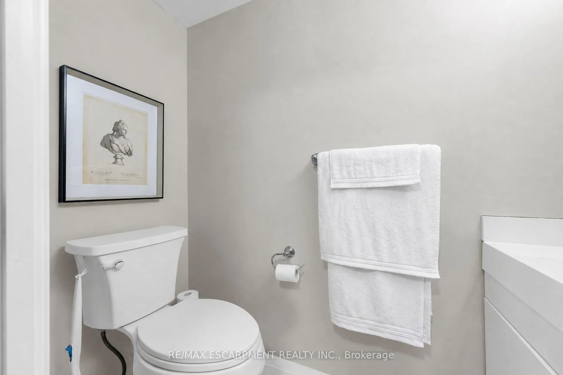 Photo 25 of Unit 211, 500 Green Road, Hamilton, Lakeshore — HOMEH