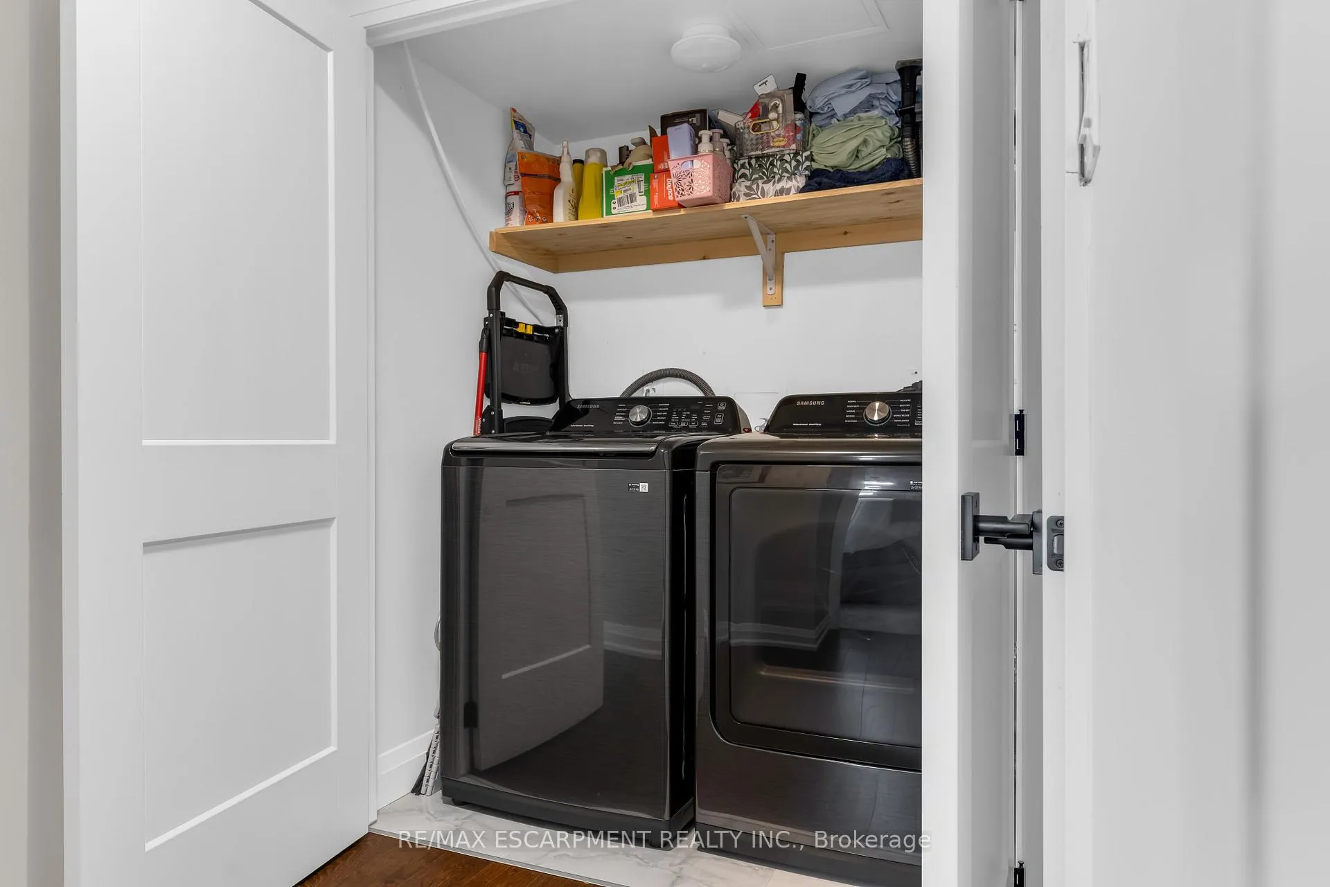 Photo 32 of Unit 211, 500 Green Road, Hamilton, Lakeshore — HOMEH